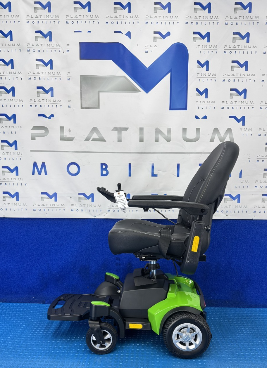 VAN OS TRAVELUX QUEST POWERCHAIR ELECTRIC WHEELCHAIR SMALL TRANSPORT 2833