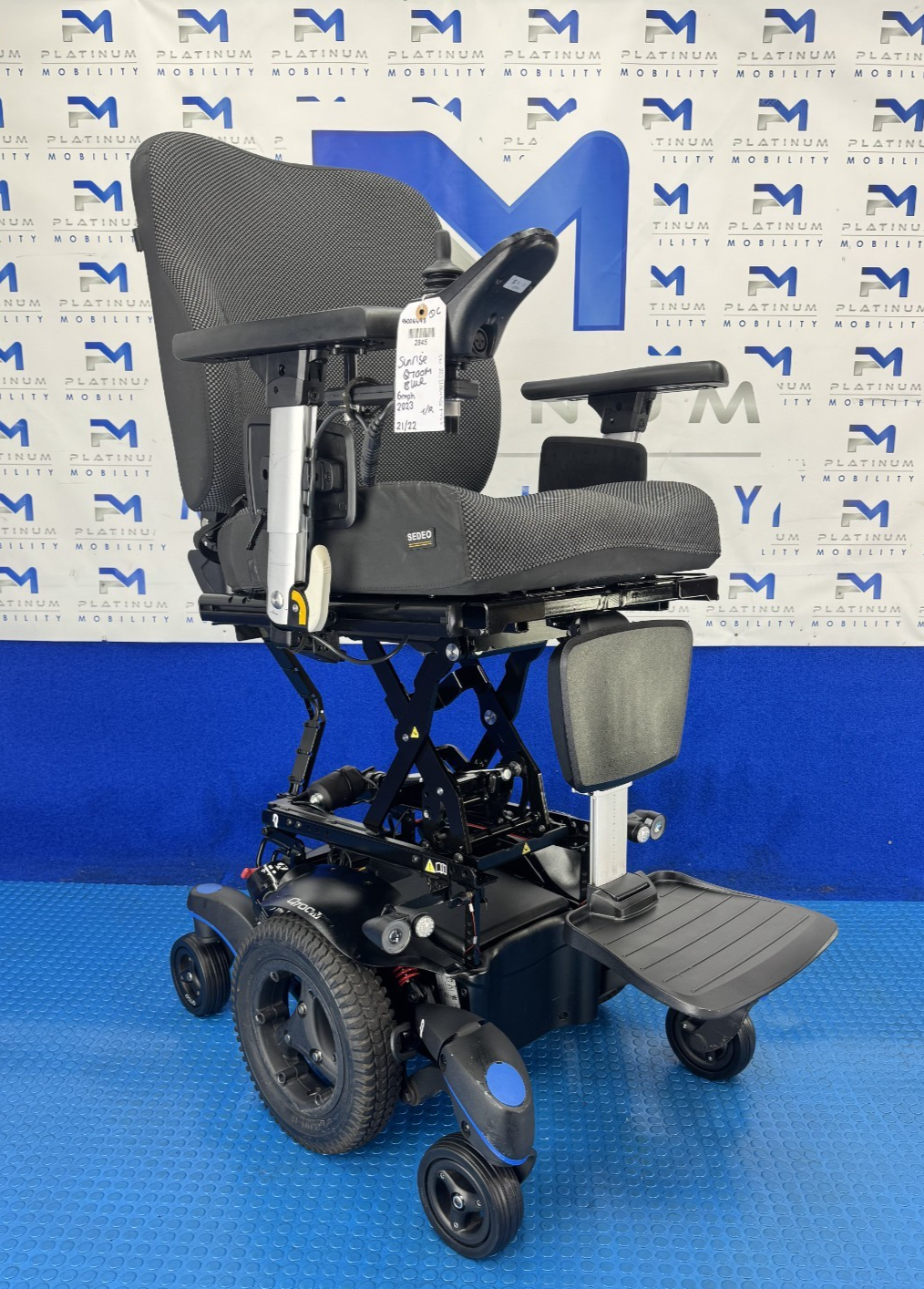 Sunrise Quickie Q700 M Powerchair – 6mph Riser Tilt Electric Wheelchair 2845