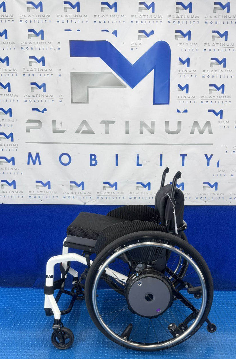 Kushall Alber E-Fix M25 DuoDrive Electric Powerchair Ref 2944 Air Tyres