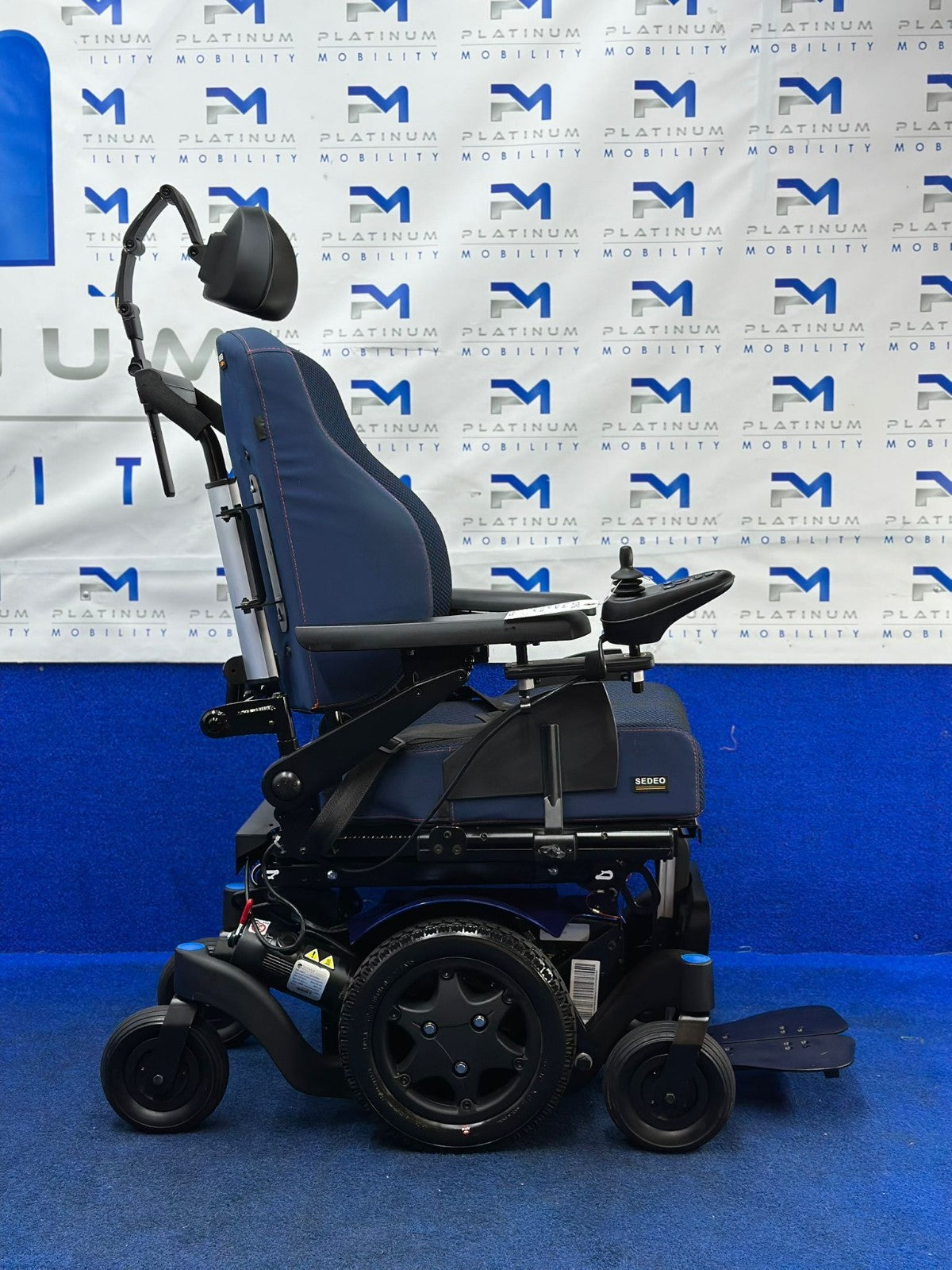 2025 Quickie Q300M Mini Powerchair 4mph Electric Wheelchair by Sunrise (1596)