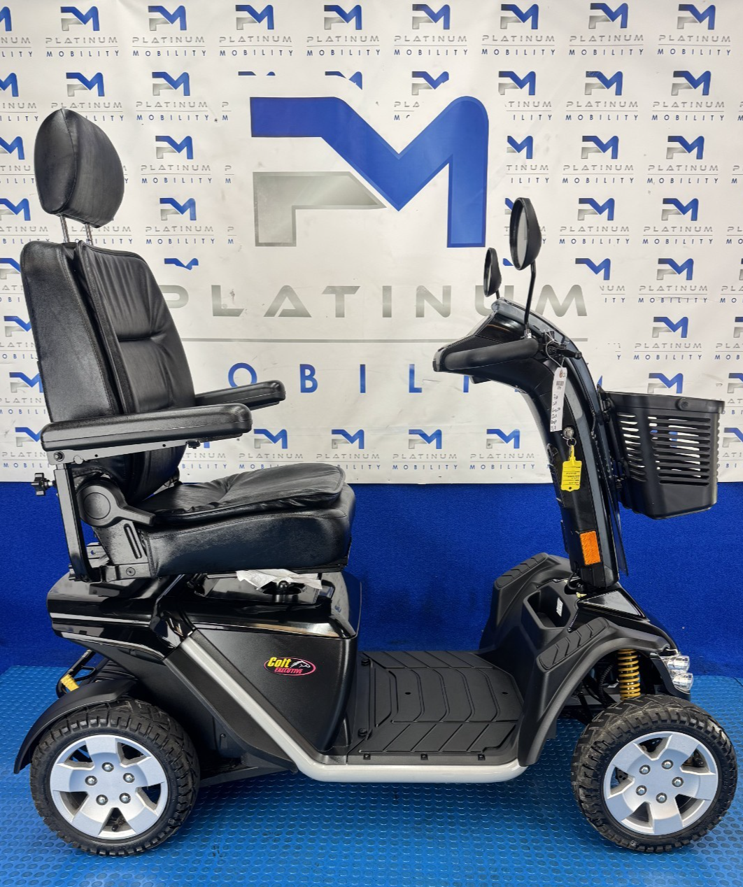 Pride Colt Executive Mobility Scooter New Batteries Pneumatic Tyres 8 Mph 2526