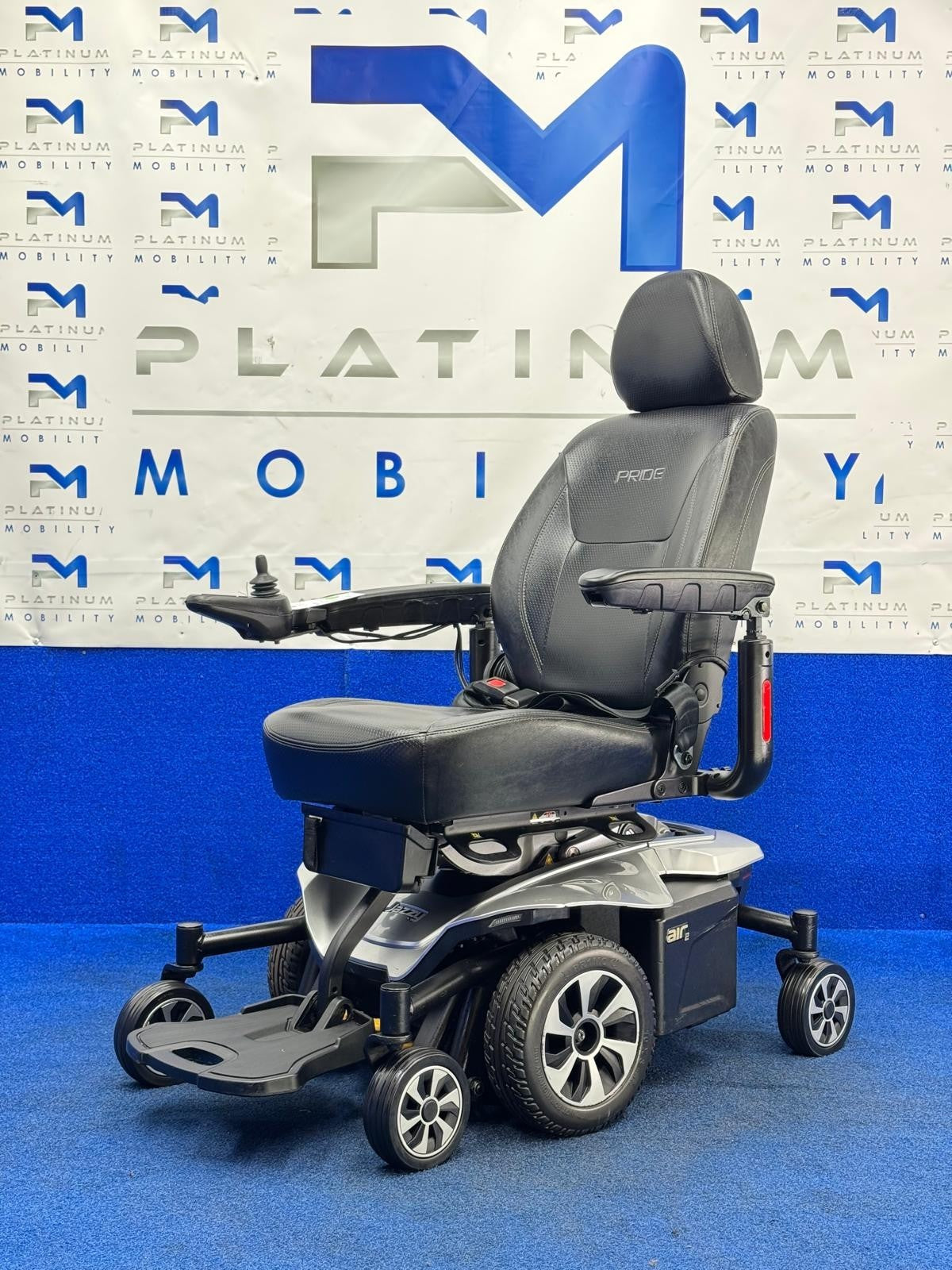 Pride Jazzy Air 2.0 Power Chair Electric Wheelchair with Electric Seat Lift 1578