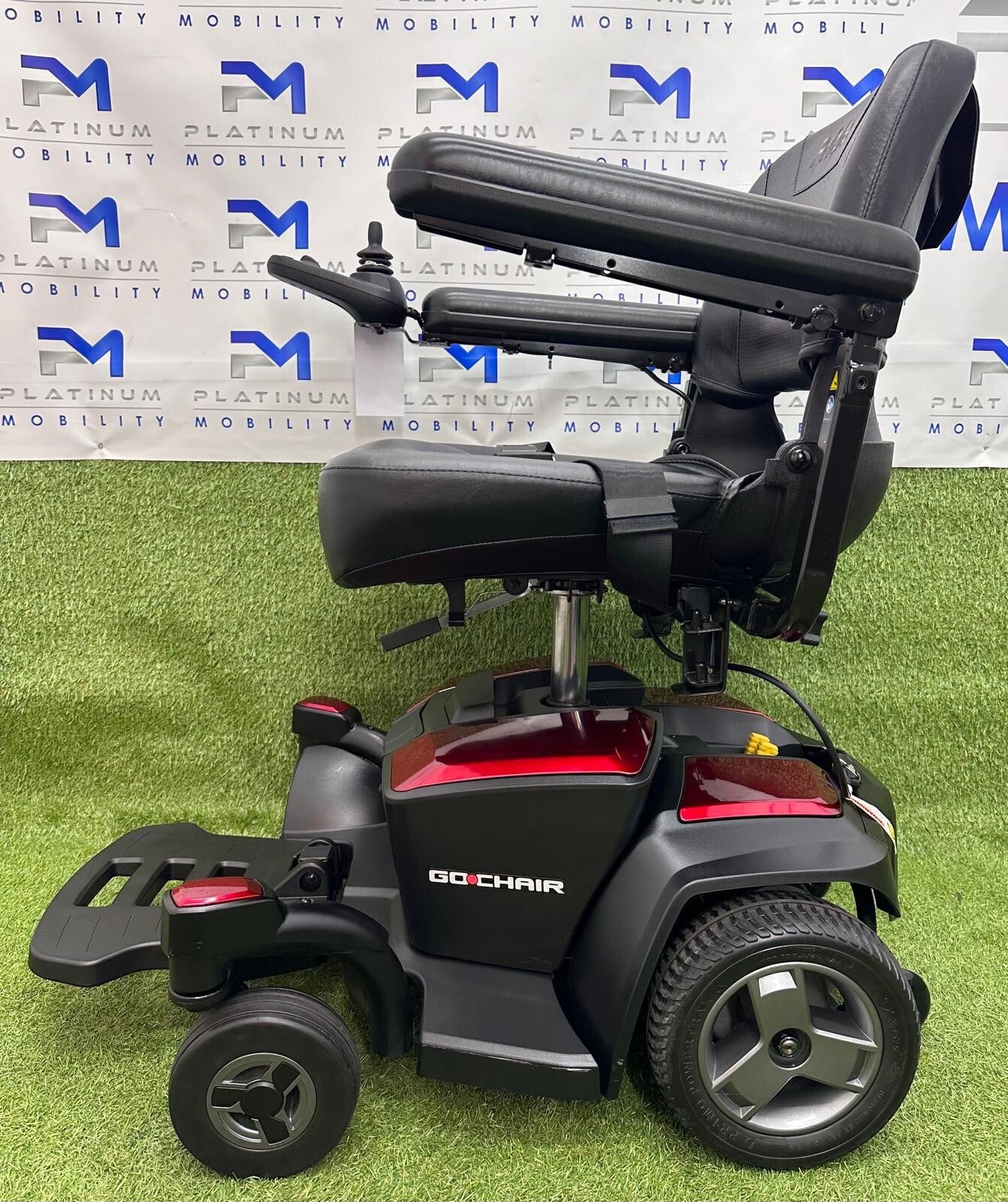 PRIDE GO CHAIR RWD 4MPH ELECTRIC TRANSPORTABLE MOBILITY POWERCHAIR WHEELCHAIR