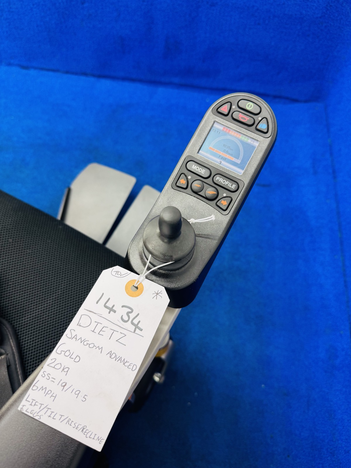 Dietz Sango Advanced M Slimline – 6mph Electric Wheelchair Powerchair 1434