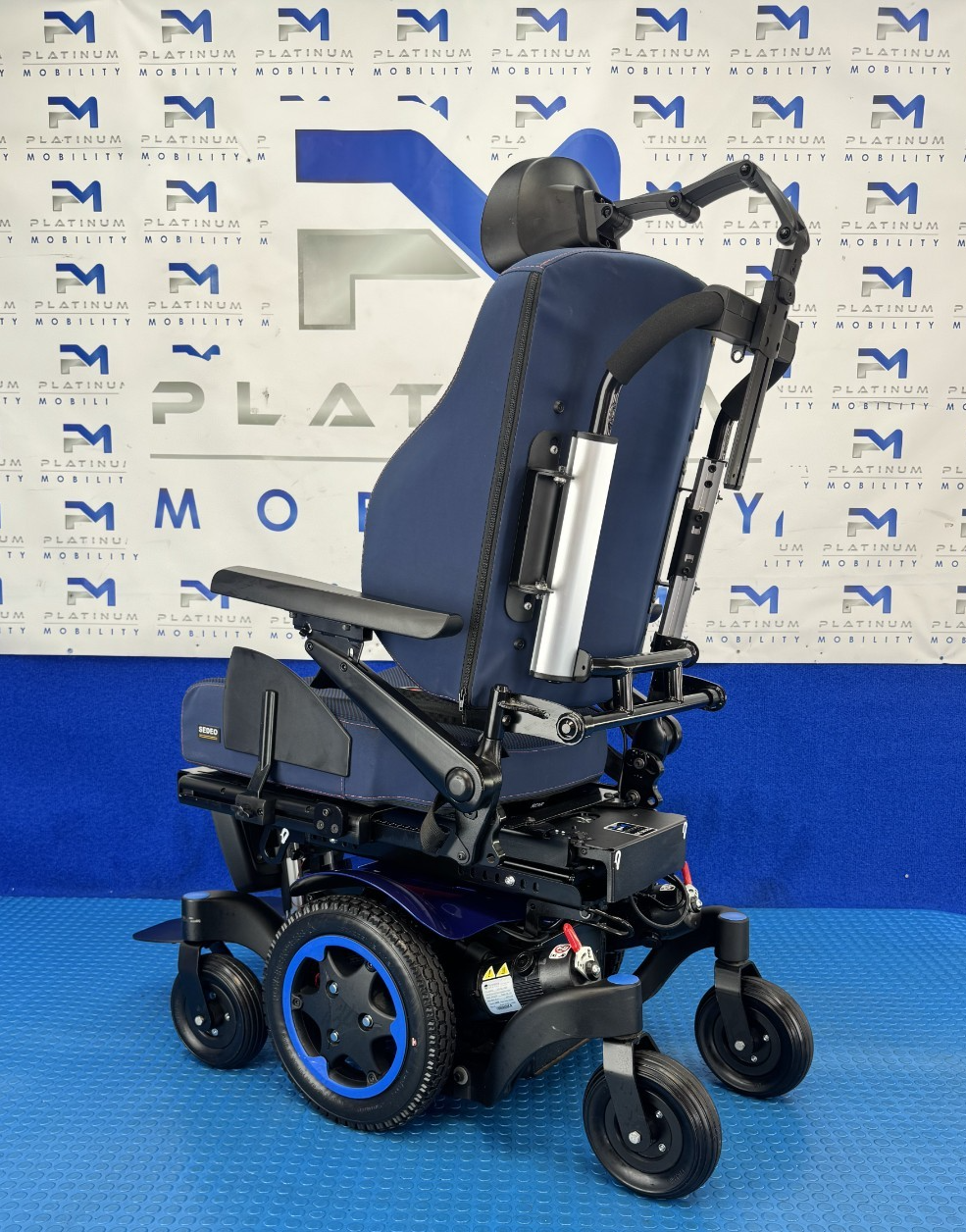 Sunrise Quickie Q300 Mini – 4mph Rise and Tilt Electric Wheelchair 2340
