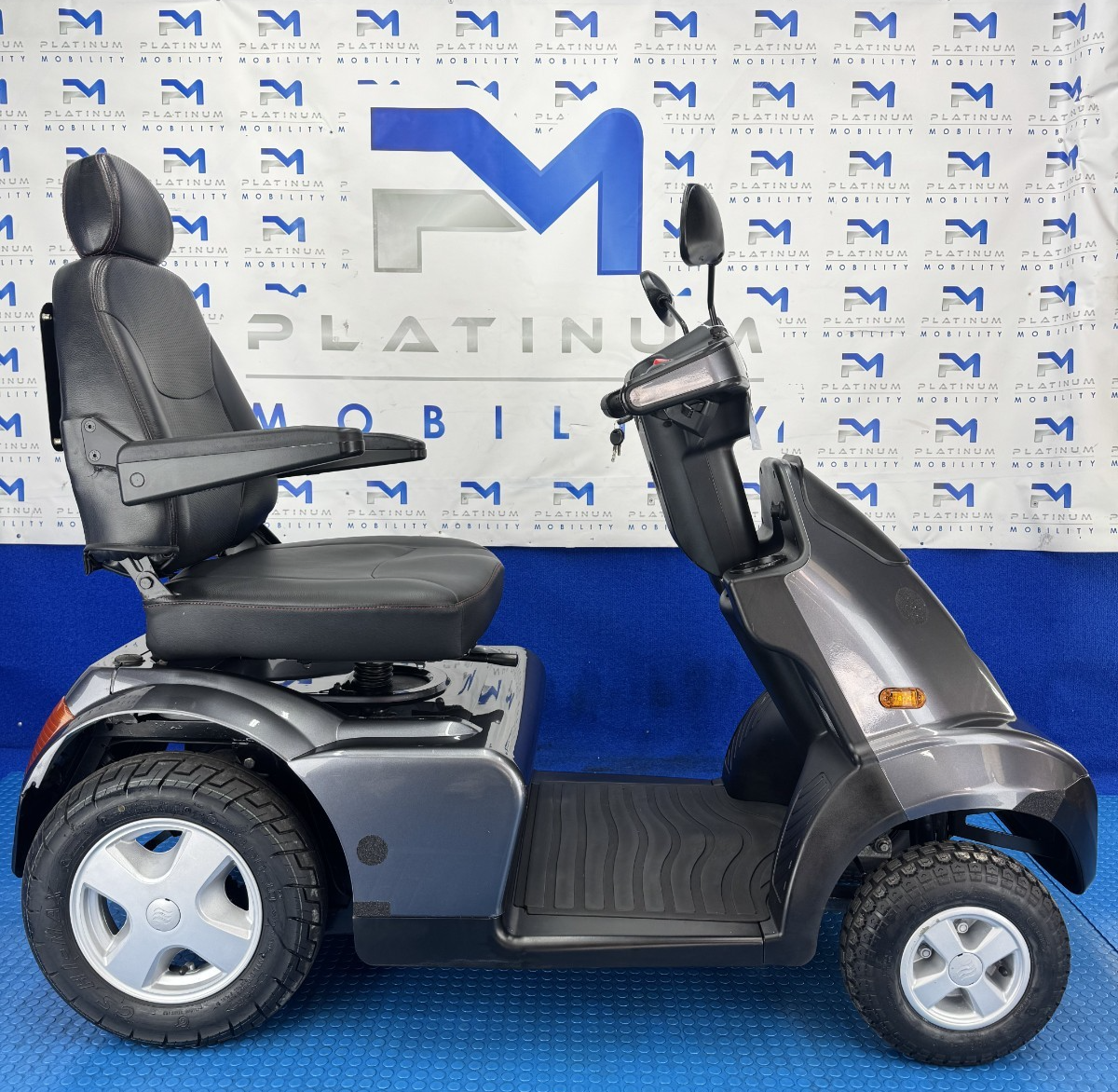 TGA Breeze S4 8MPH All Terrain Mobility Scooter Road Stunning Condition 2111