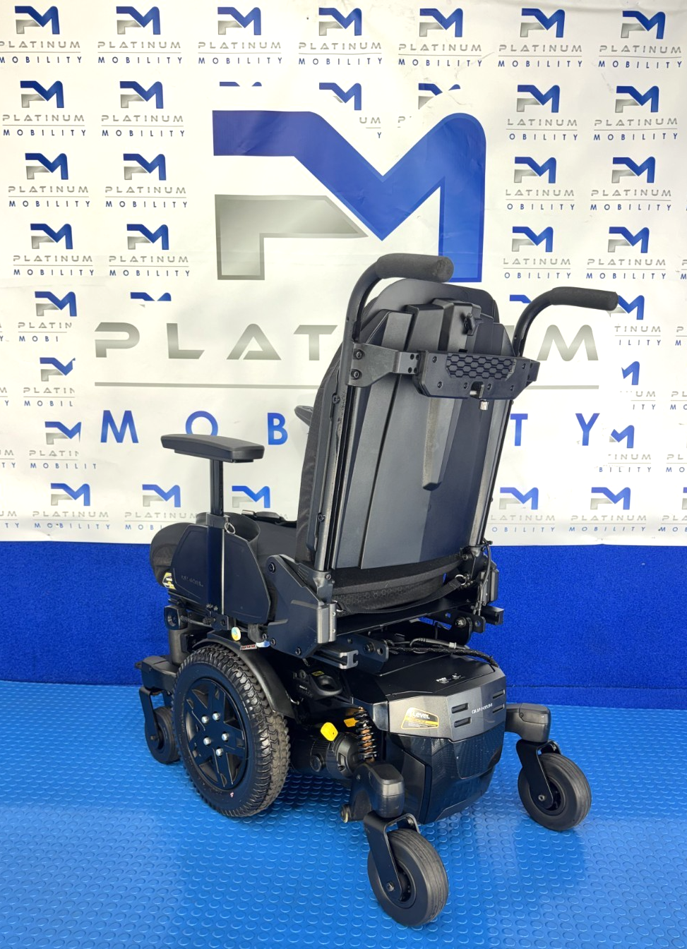 PRIDE STRETTO EDGE 3 POWERCHAIR 6MPH NEW BATTERIES, SOLID TYRES 2959