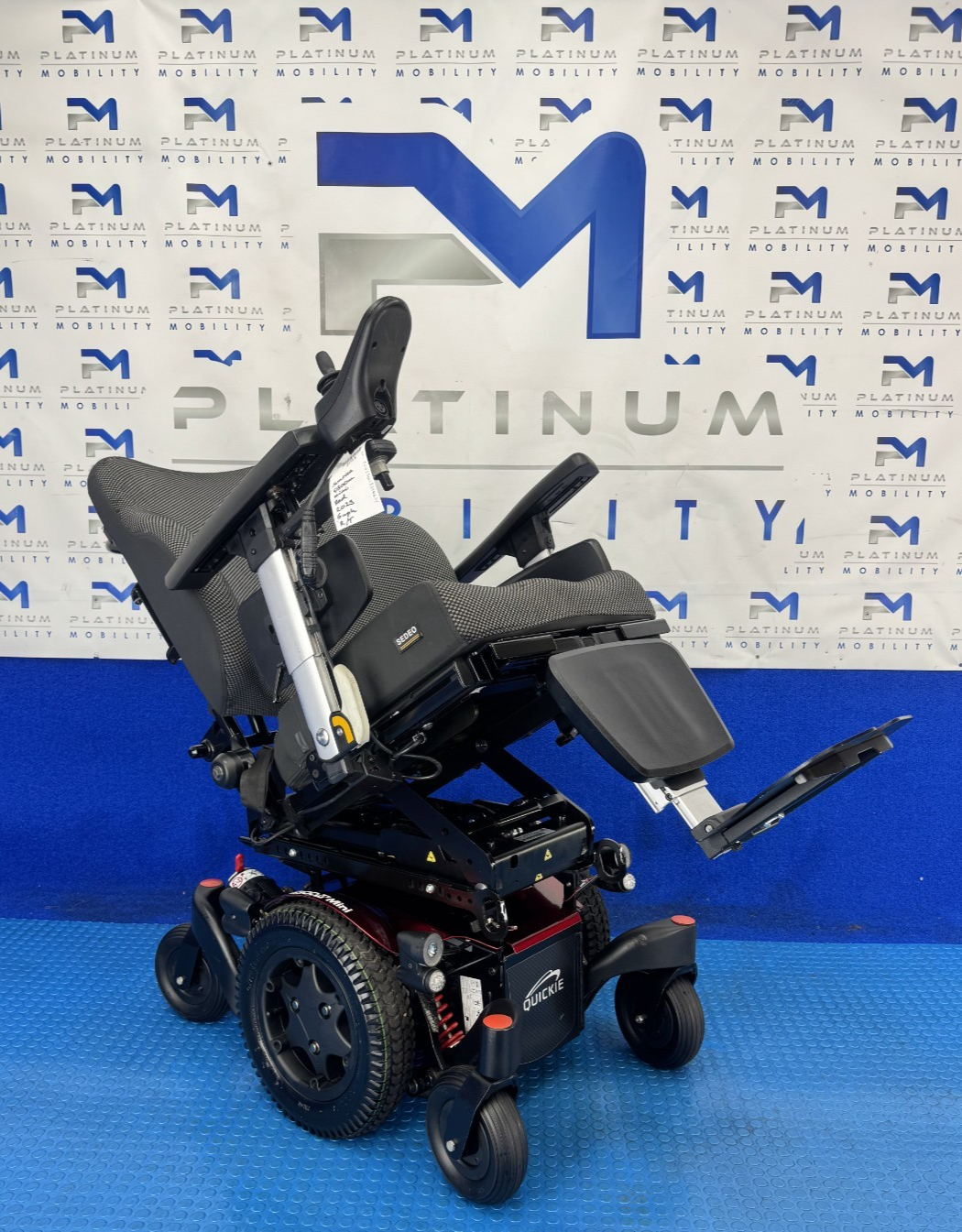 Sunrise Quickie Q300M Powerchair 6 mph Riser, Tilt Electric Wheelchair 2751