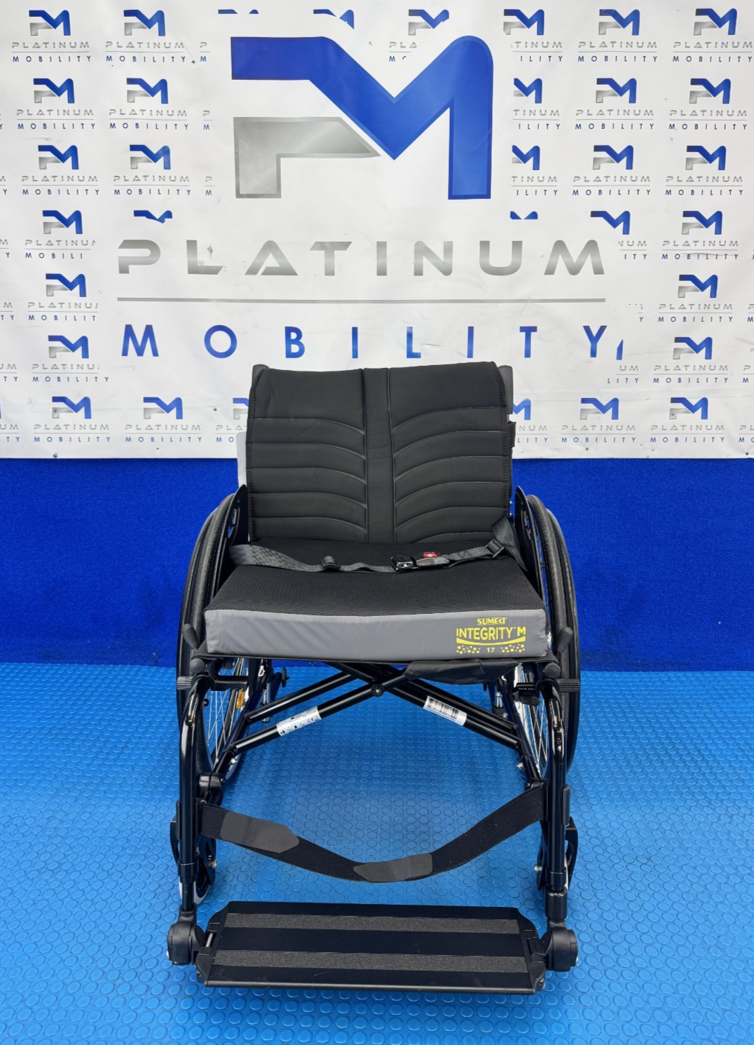 SUNRISE QUICKIE EASYLIFE R 17x17 MANUAL WHEELCHAIR LIGHTWEIGHT ACTIVE 2141