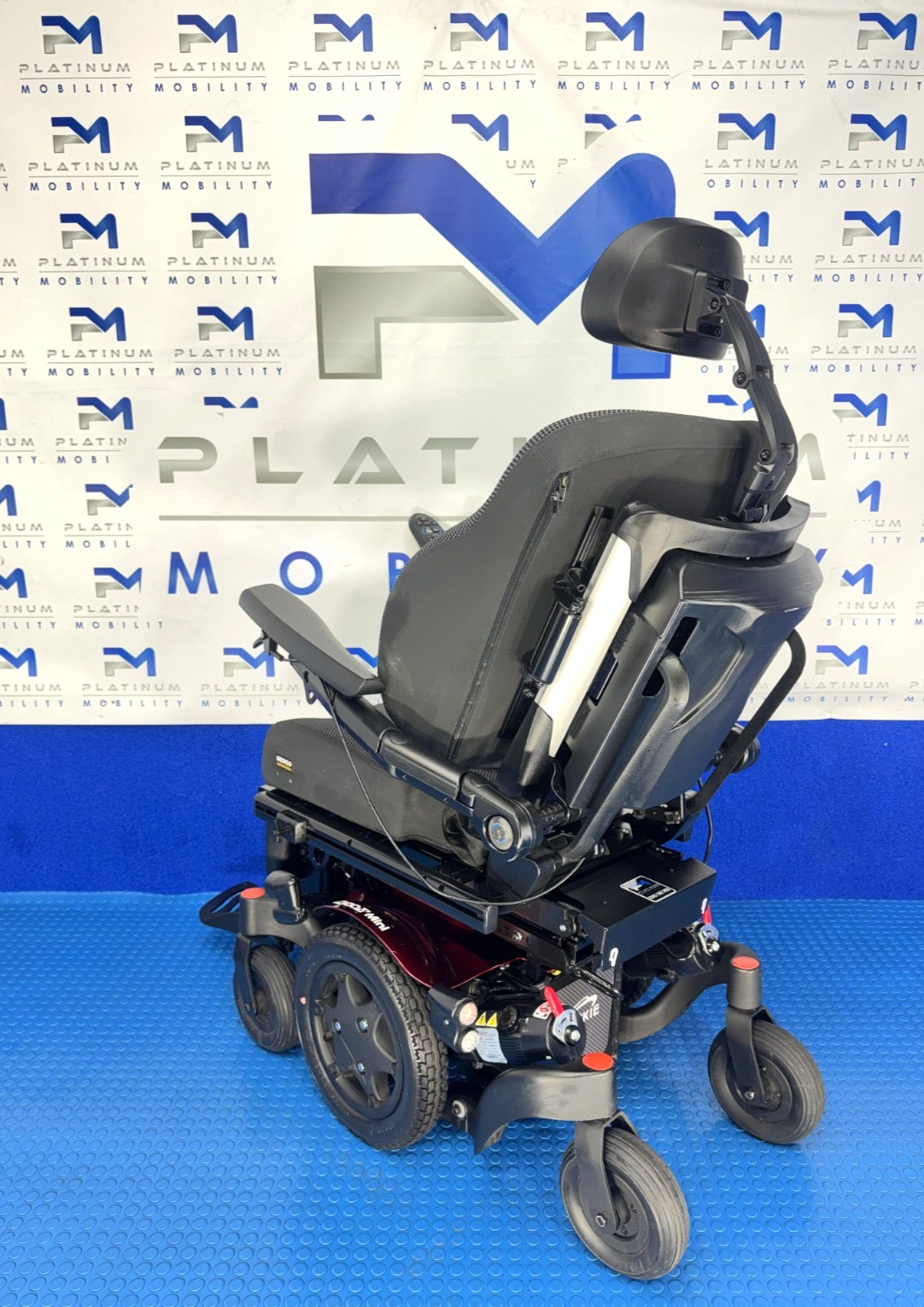 2025 SUNRISE QUICKIE Q300M 6MPH MANUAL RECLINE RISER TILT LEGS POWERCHAIR 4021