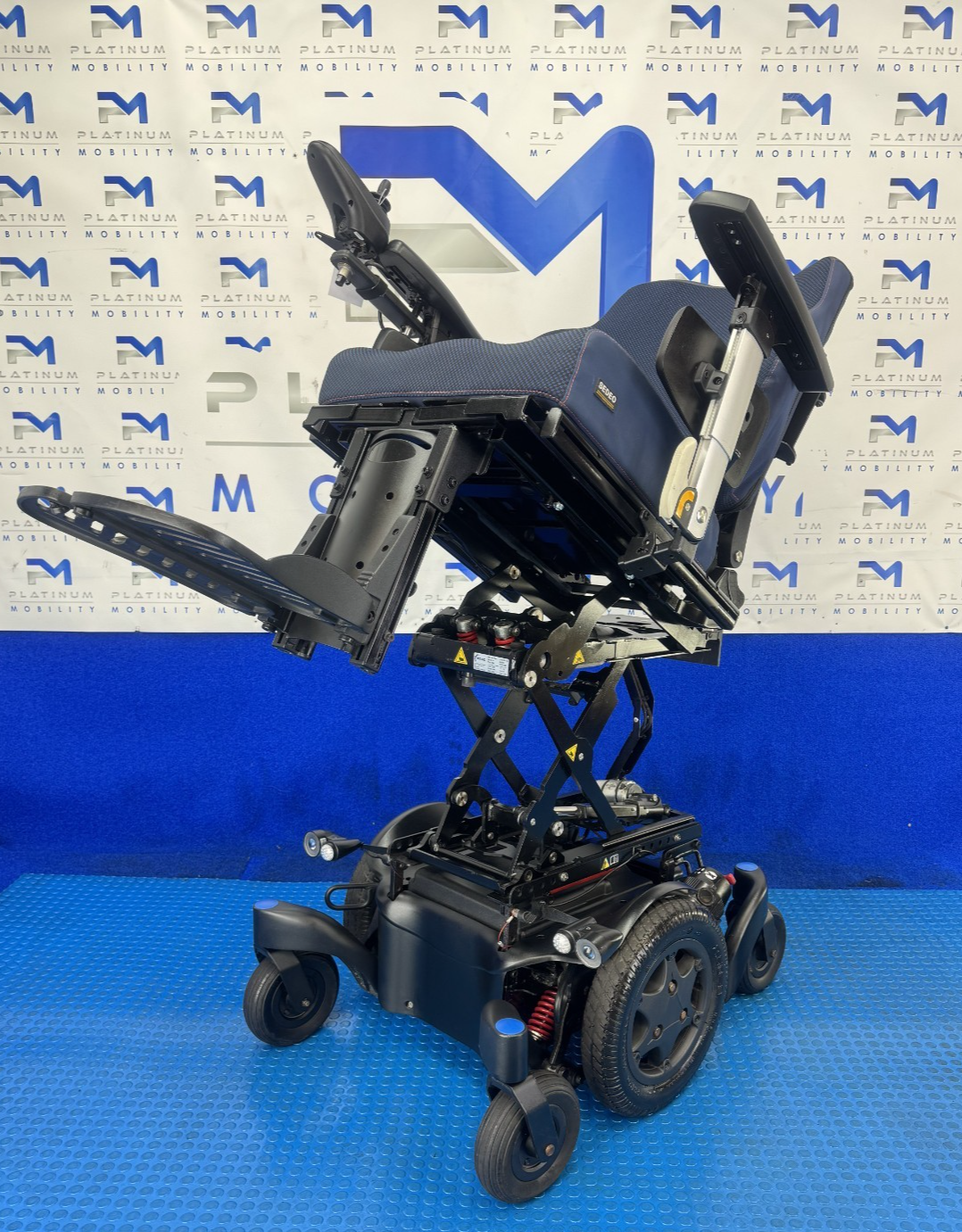 SUNRISE QUICKIE Q500M 6MPH ELECTRIC WHEELCHAIR RISER TILT POWERCHAIR 2440