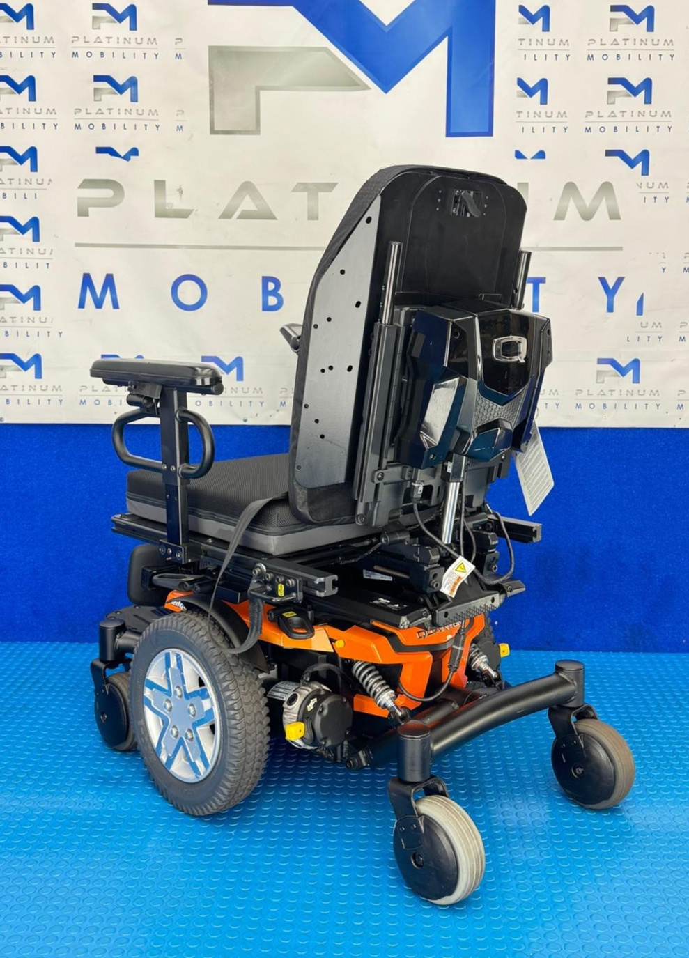 Quantum Q6 2.0 Edge HD Electric Powerchair 4mph Heavy Duty 32st Mid Wheel 1814