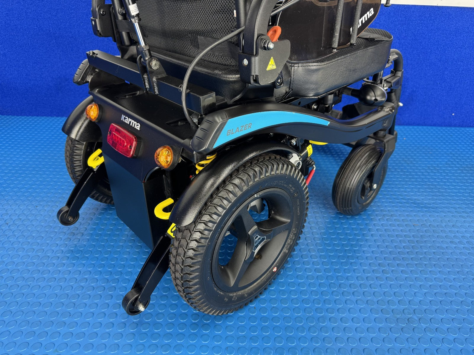 KARMA BLAZER 2 MOBILITY ELECTRIC WHEELCHAIR POWERCHAIR 6 MPH All Terrain