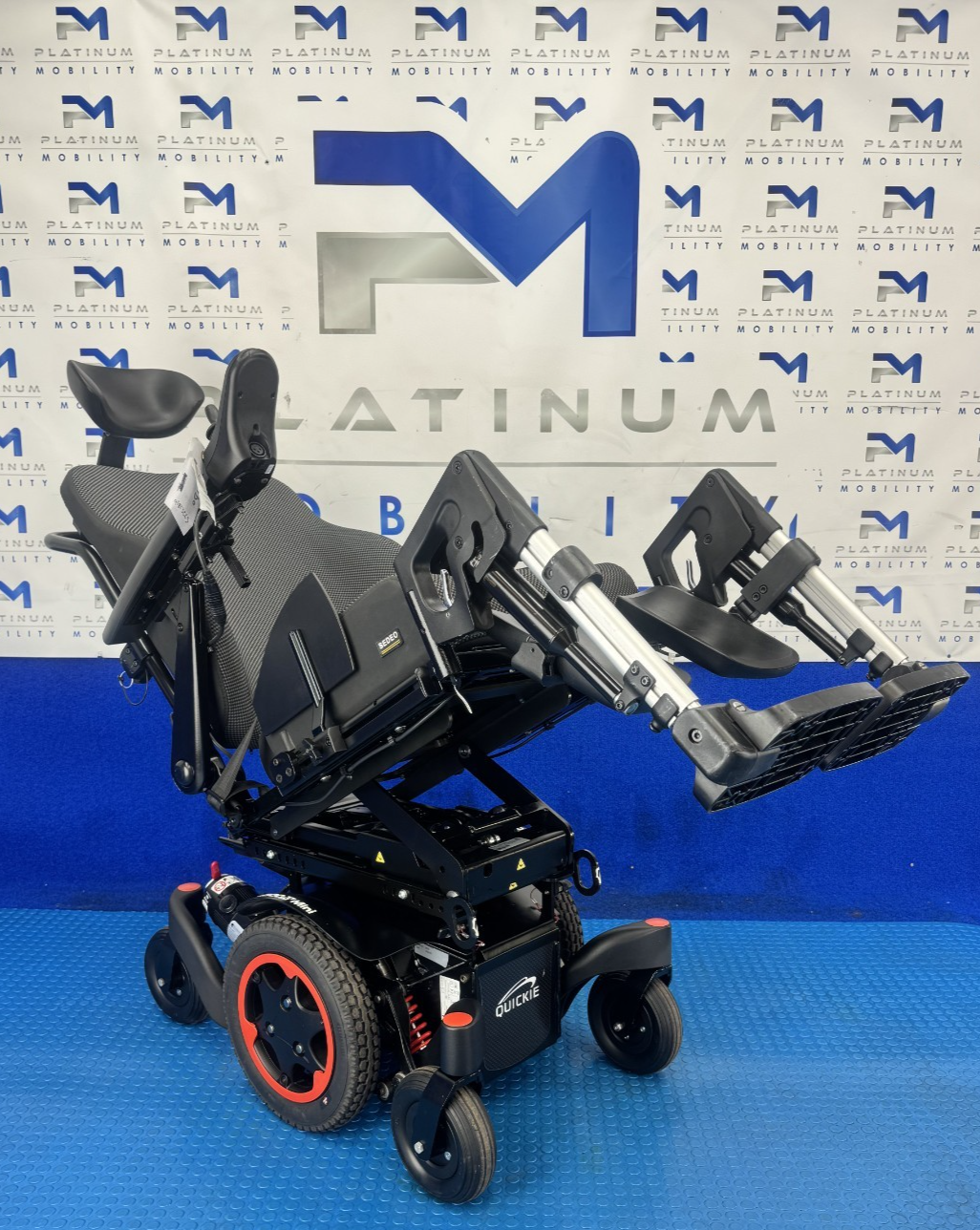 2025 Sunrise Q300M Powerchair 4MPH Electric Riser, Tilt, Legs Wheelchair 2916