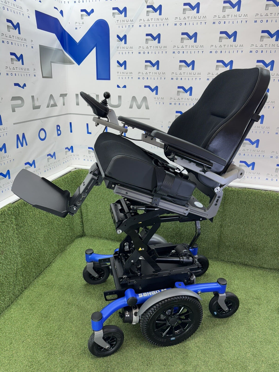 EX DEMO 2023 DIETZ SANGO ADVANCED M 4 MPH ELECTRIC WHEELCHAIR POWERCHAIR 752