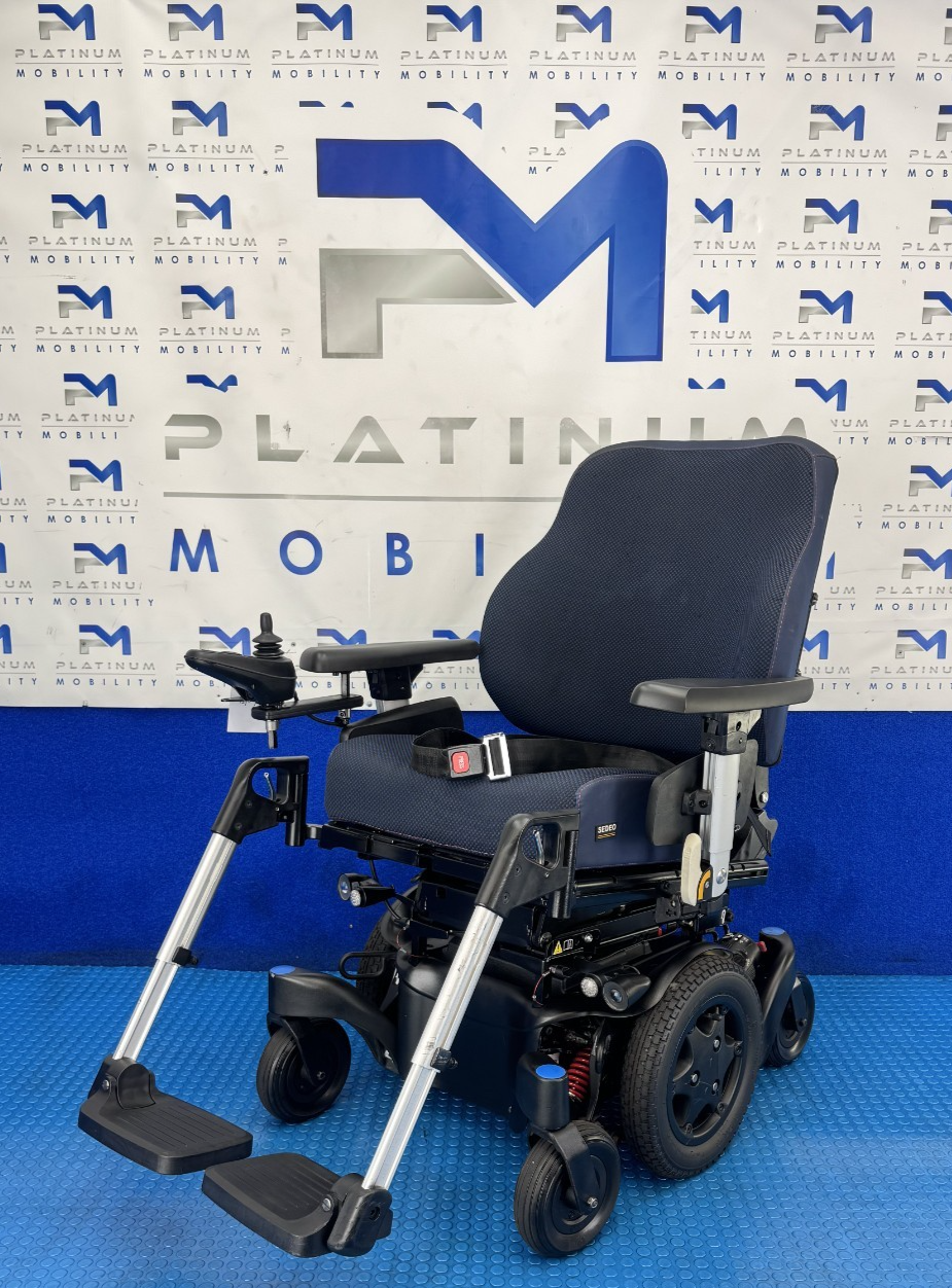 Sunrise Quickie Q500 M Powerchair – 6mph Riser & Tilt Electric Wheelchair 2976