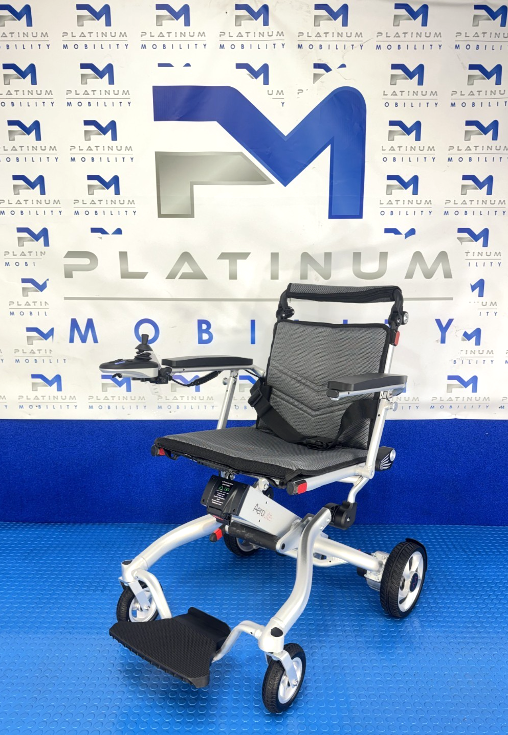 Motion Healthcare Trekker Aerolite ELECTRIC WHEELCHAIR POWERCHAIR 4MPH 2718