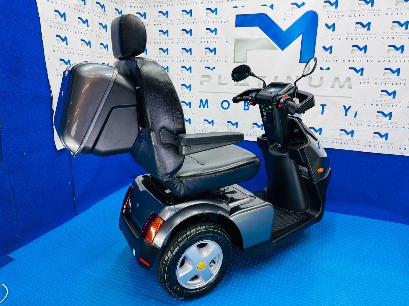 2021 TGA Breeze S3 8MPH LARGE Mobility Scooter All Terrain 1851