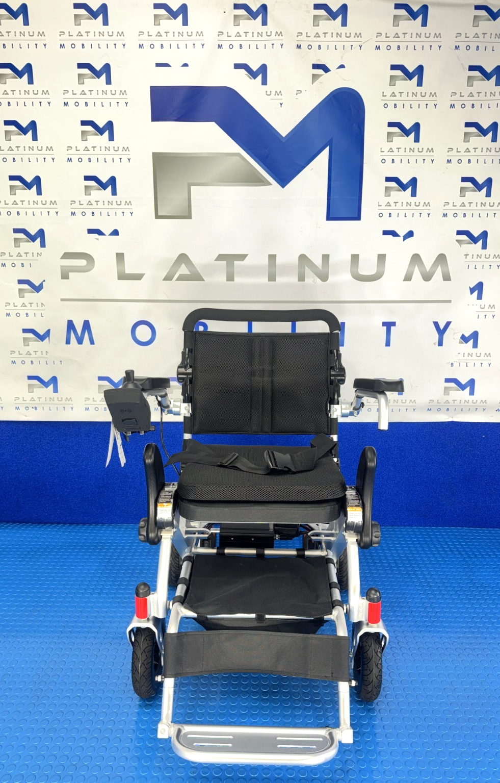 Motion Foldalite Folding Wheelchair 4Mph New Open Box 2722
