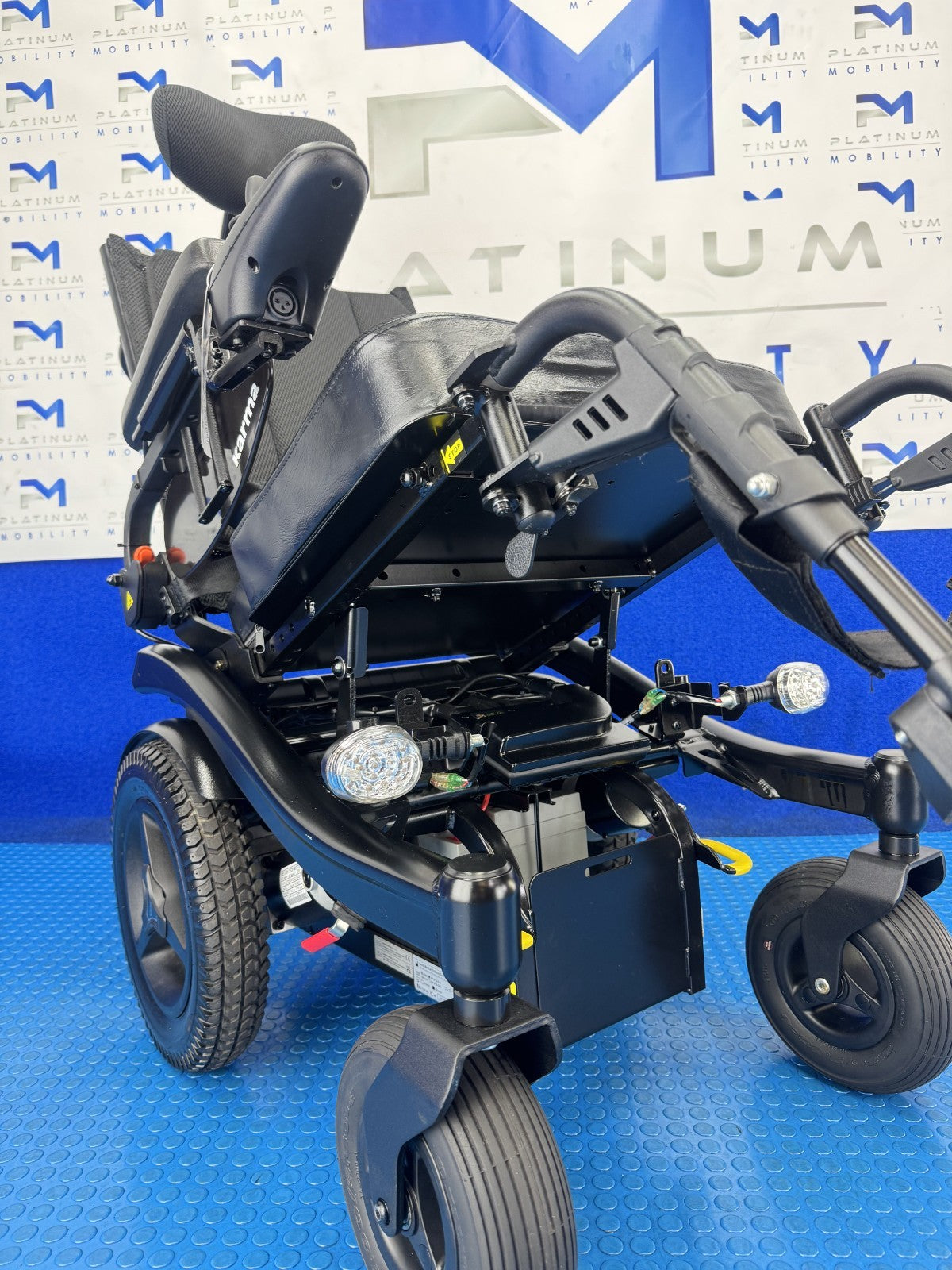 KARMA BLAZER 2 4 MPH ELECTRIC WHEELCHAIR POWERCHAIR 4 MPH All Terrain 2934