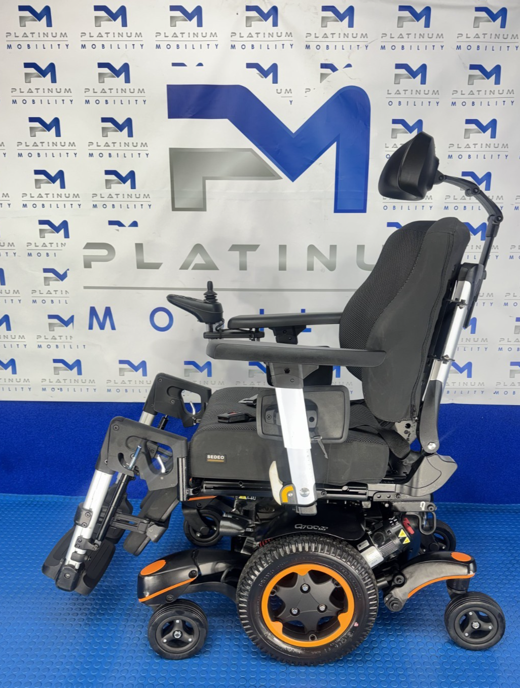 Sunrise Quickie Q700M Powerchair  Hydraulic Legs 6mph 4089