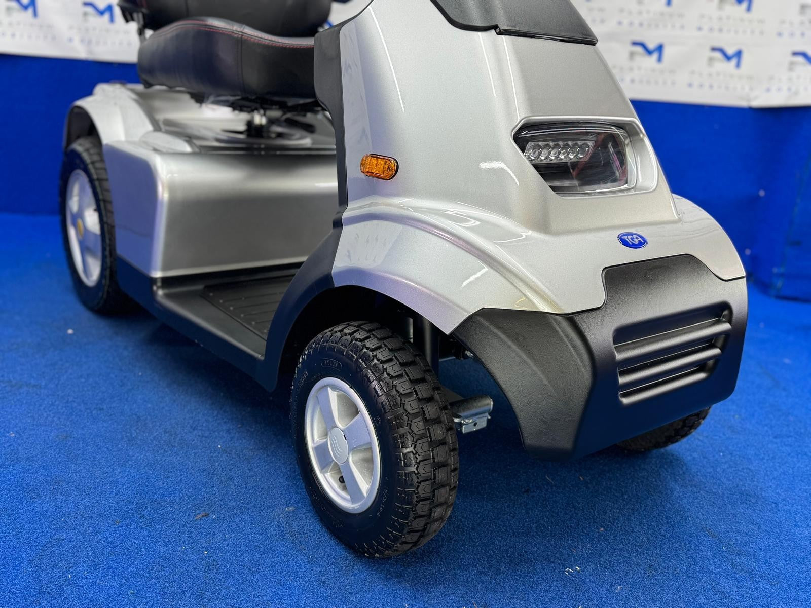 TGA Breeze S4 8MPH All Terrain Mobility Scooter Immaculate Condition