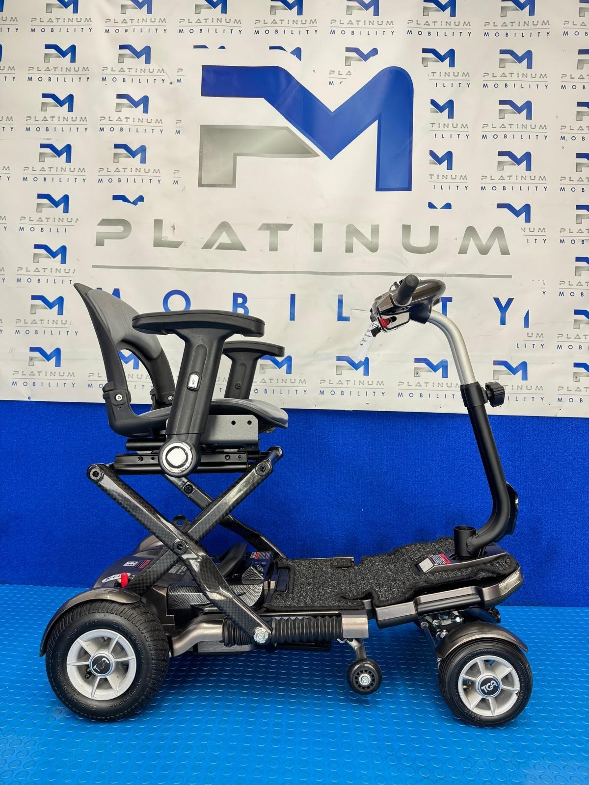 TGA Minimo 4mph Plus Portable Boot Mobility Scooter - Folding & Lightweight 1933