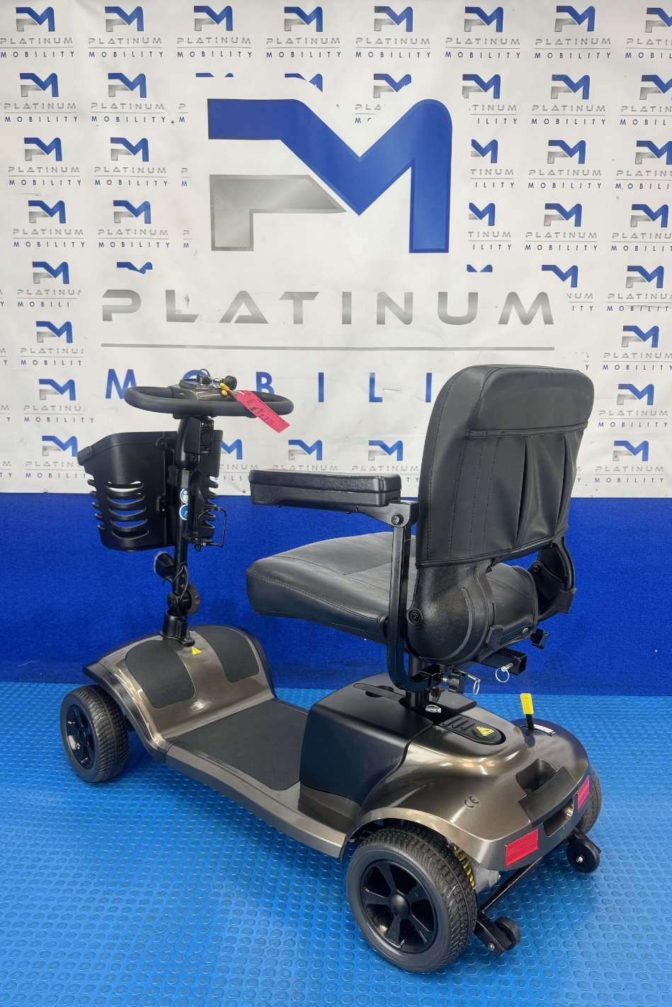 One Rehab Vantage Lightweight Mobility Scooter 4MPH Portable 2434