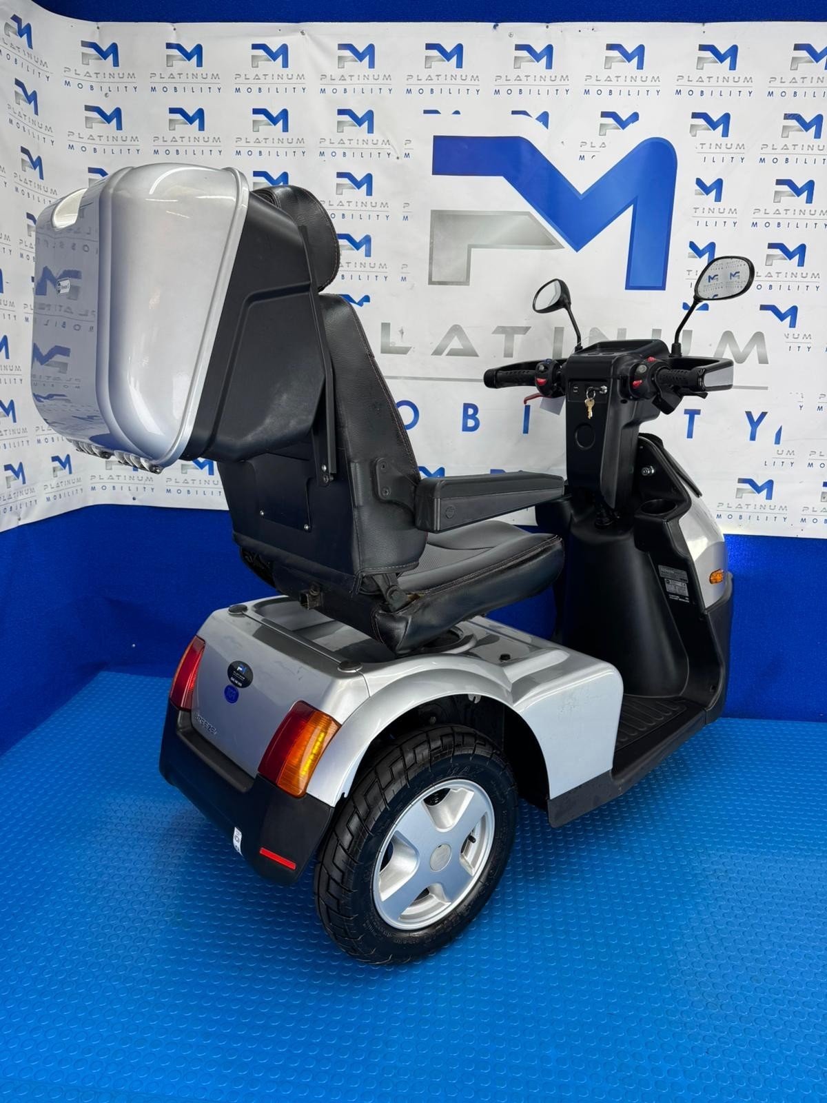 2022 TGA Breeze S3 8MPH LARGE Mobility Scooter All Terrain *1989