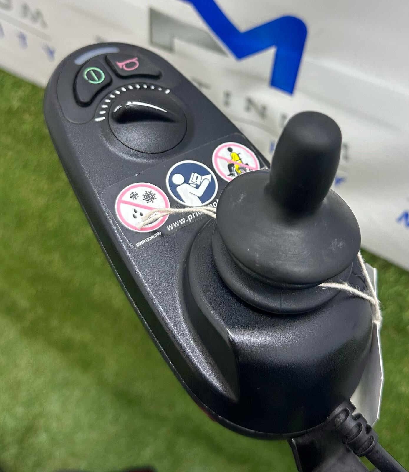 PRIDE GO CHAIR RWD 4MPH ELECTRIC TRANSPORTABLE MOBILITY POWERCHAIR WHEELCHAIR