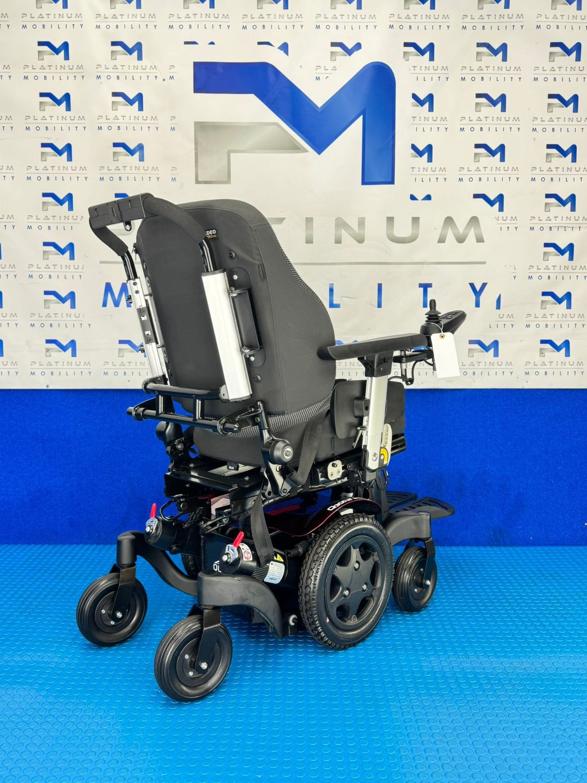 Sunrise Quickie Q300M Mini Powerchair 4 mph Riser Electric Wheelchair (2260)