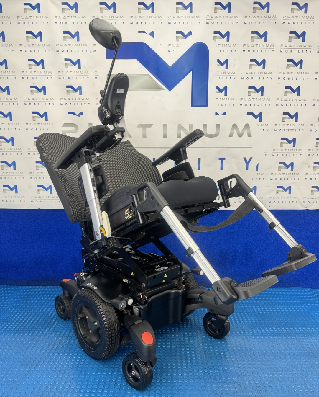 Sunrise Quickie Q700 M 6mph Electric Rise Tilt solid Tyres Wheelchair 2551