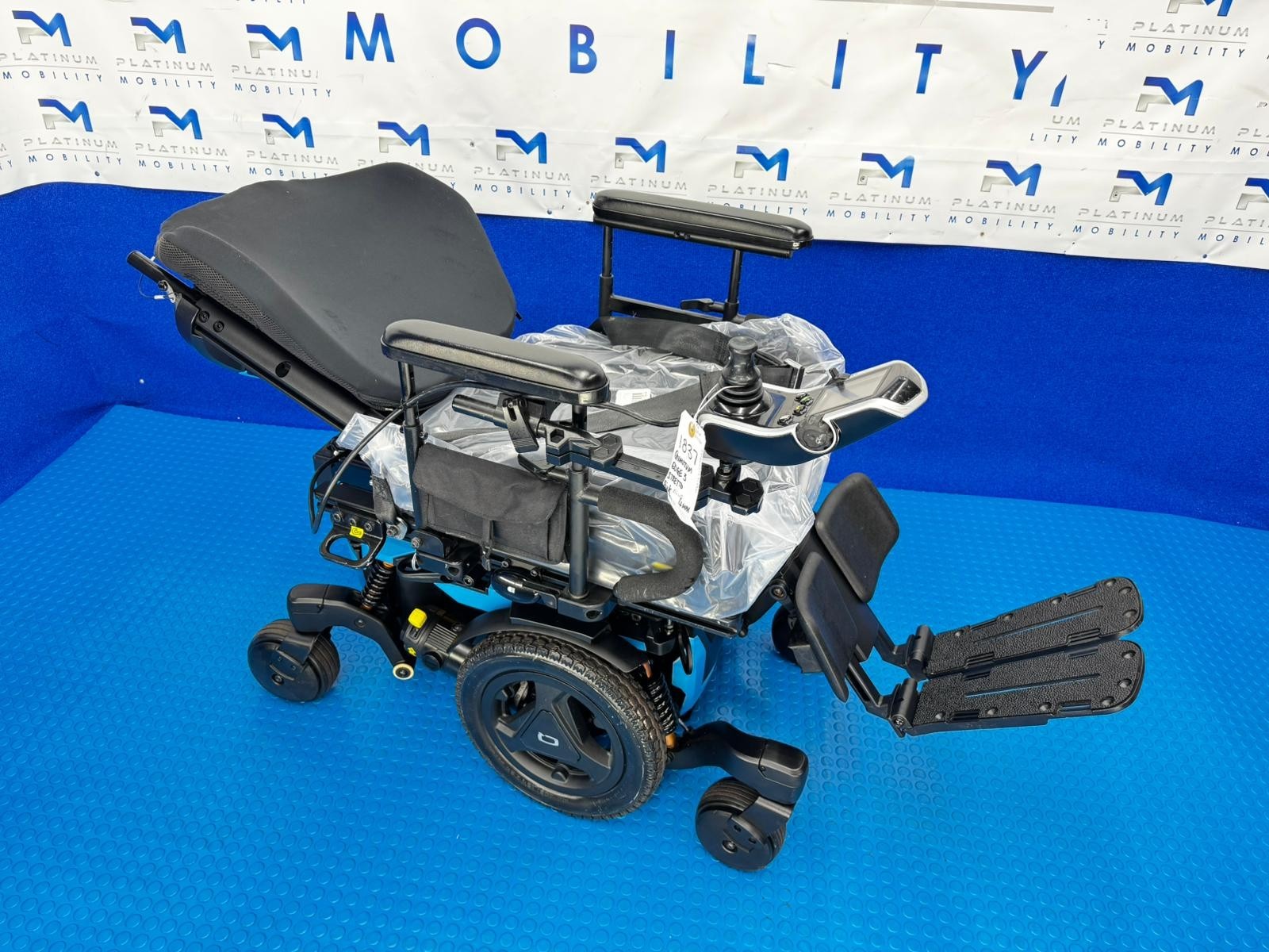 Quantum Edge 3 Stretto Powerchair – 4mph Narrow Electric Wheelchair (1837)