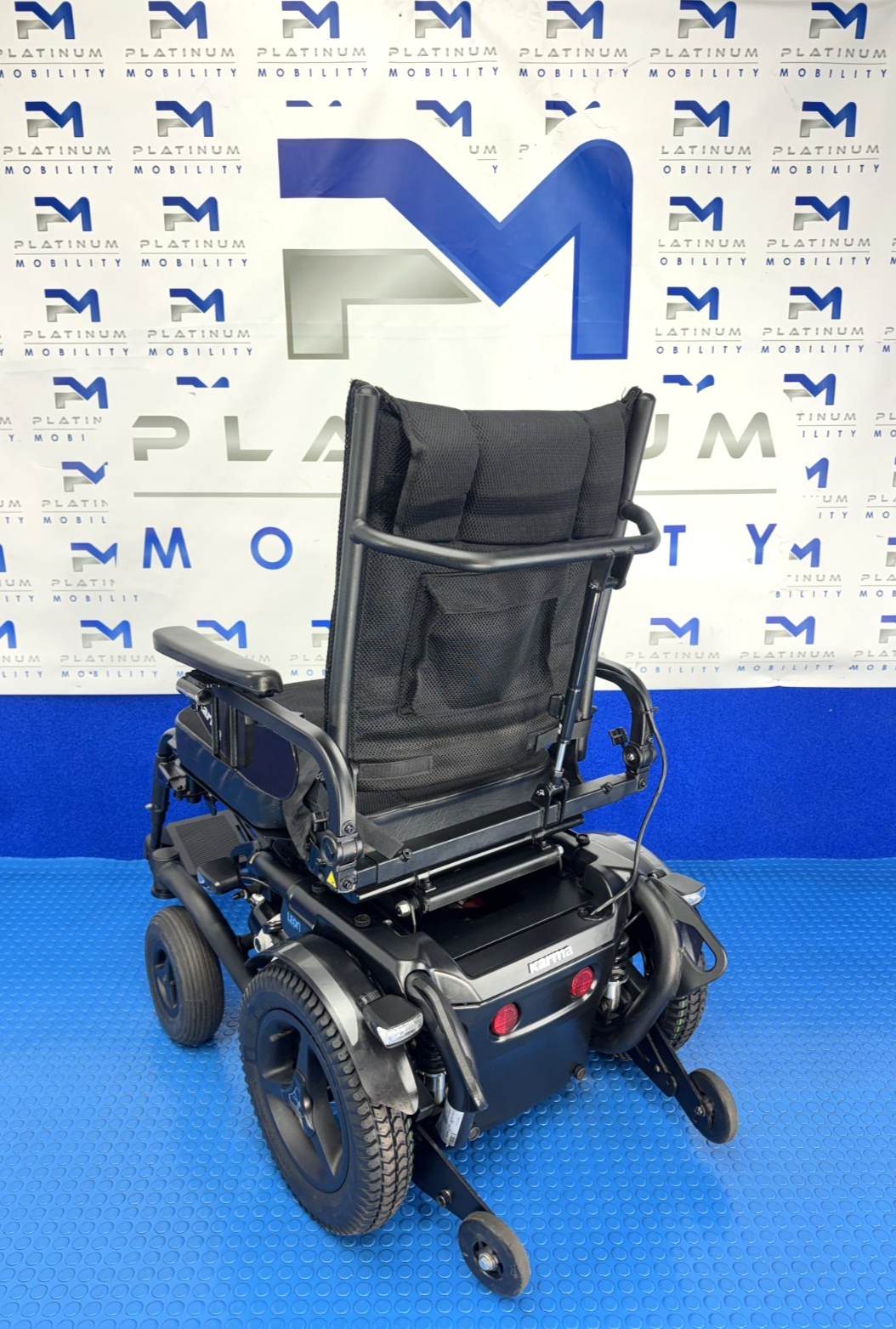 KARMA LEON 6MPH ELECTRIC POWERCHAIR | AIR TYRES | NEW BATTERIES 4172