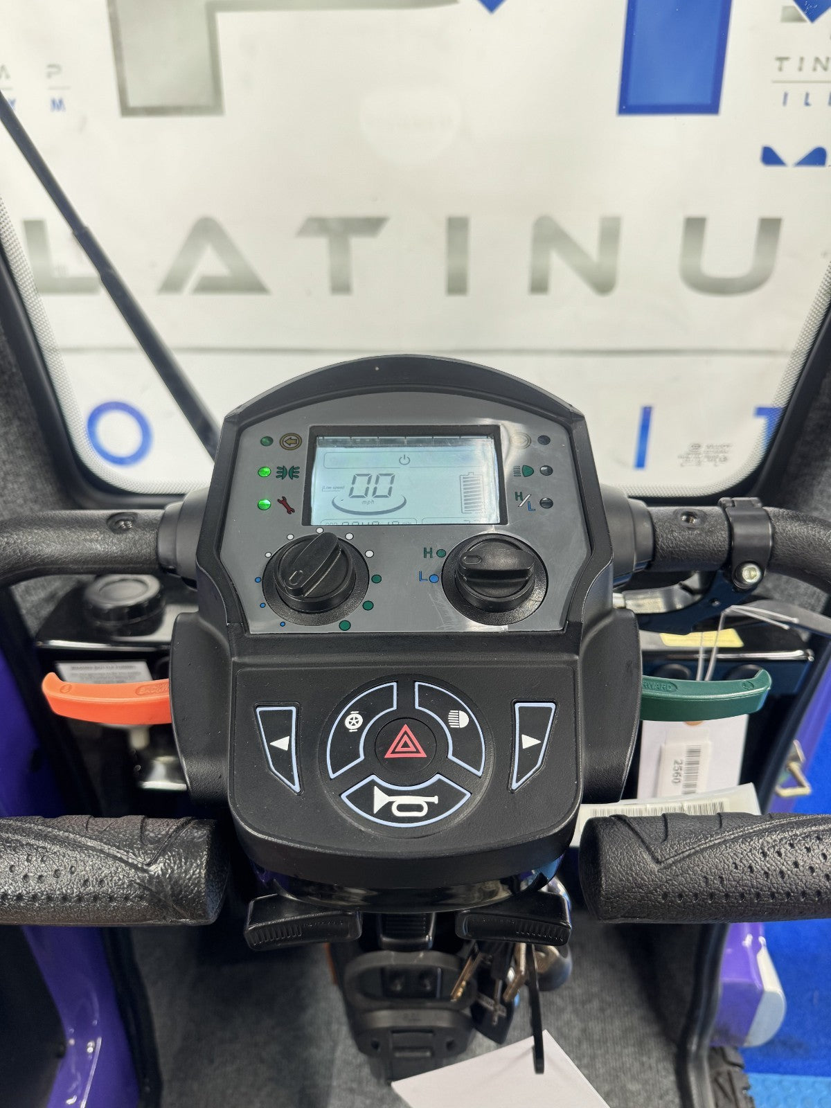 Scooter-Pac Cabin Car Mobility Scooter Air Tyres New Batteries 8 Mph 2560