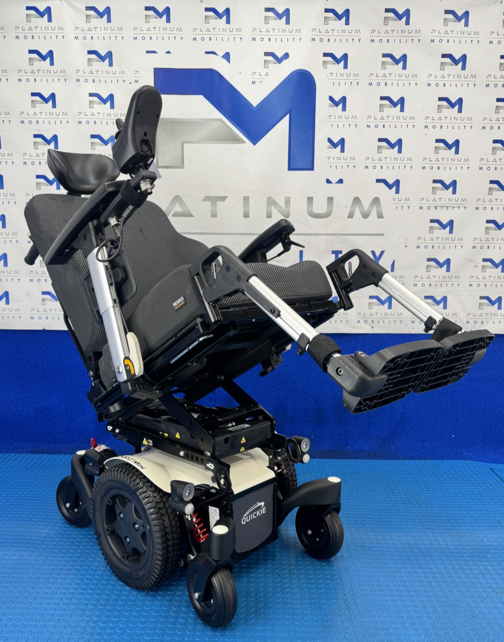 2025 Sunrise Quickie Q300M Powerchair 6 mph Riser, Tilt Electric Wheelchair 2789