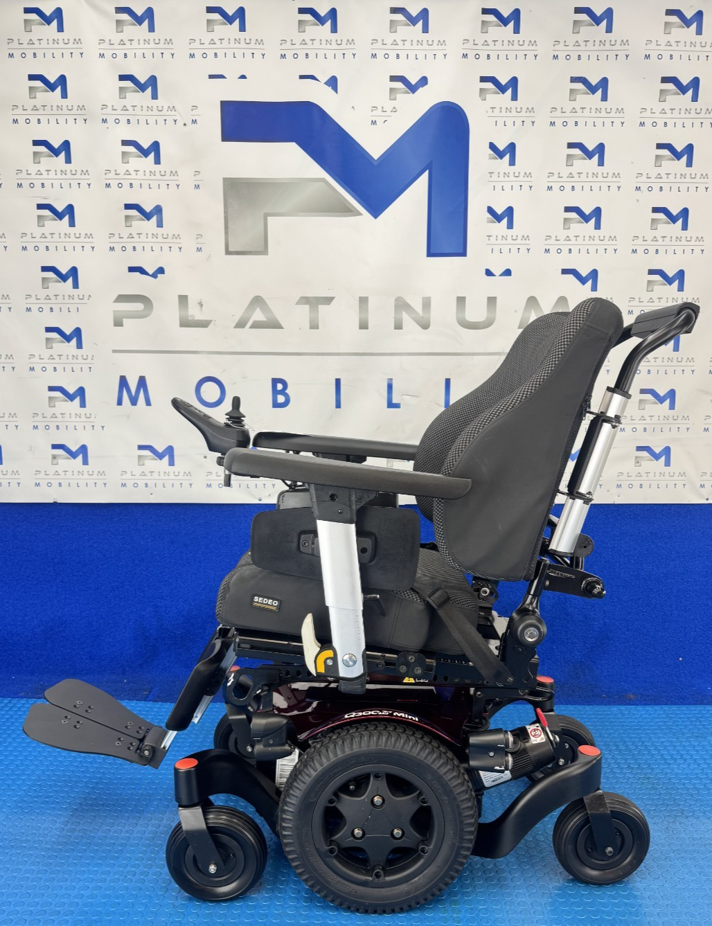 Sunrise Quickie Q300M Mini Powerchair 6mph Electric Wheelchair 2864