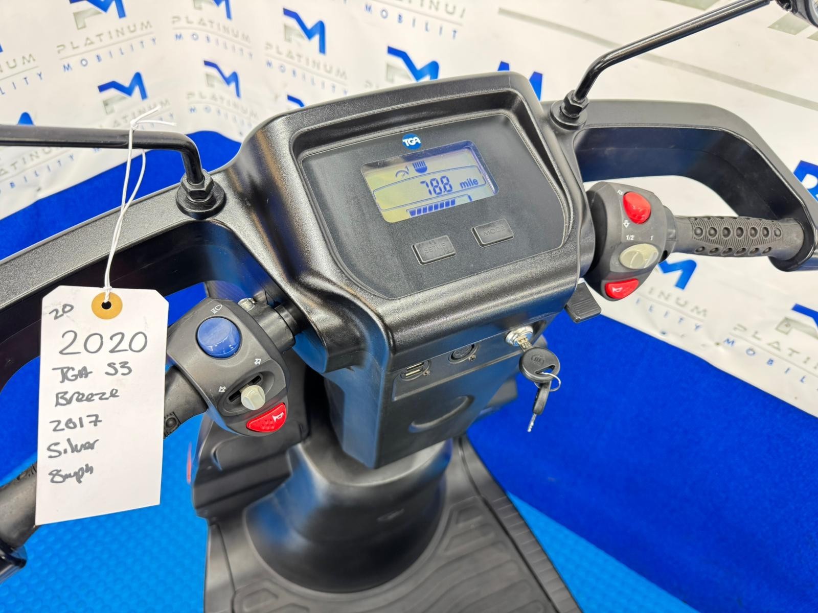 TGA Breeze S3 8MPH LARGE Mobility Scooter All Terrain *1990