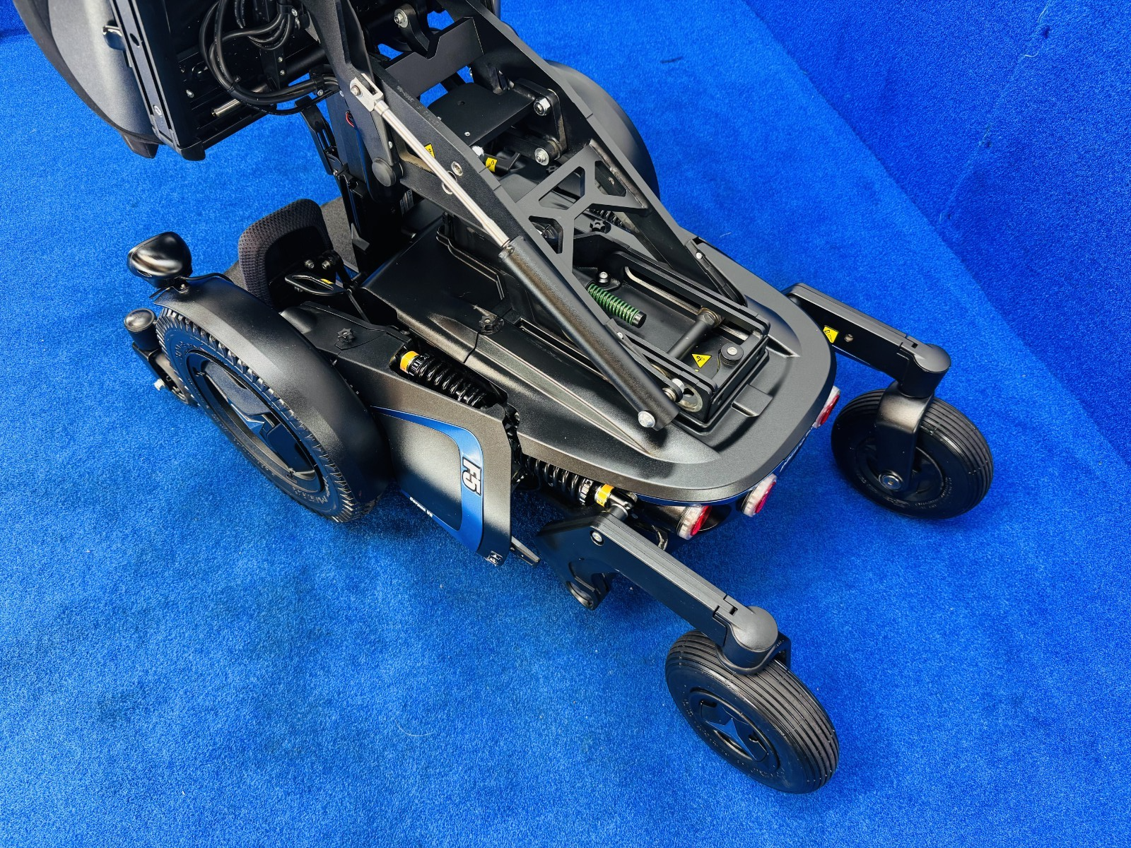 Permobil F5 Full Standing All Terrain –6mph Riser Powerchair Electric Wheelchair