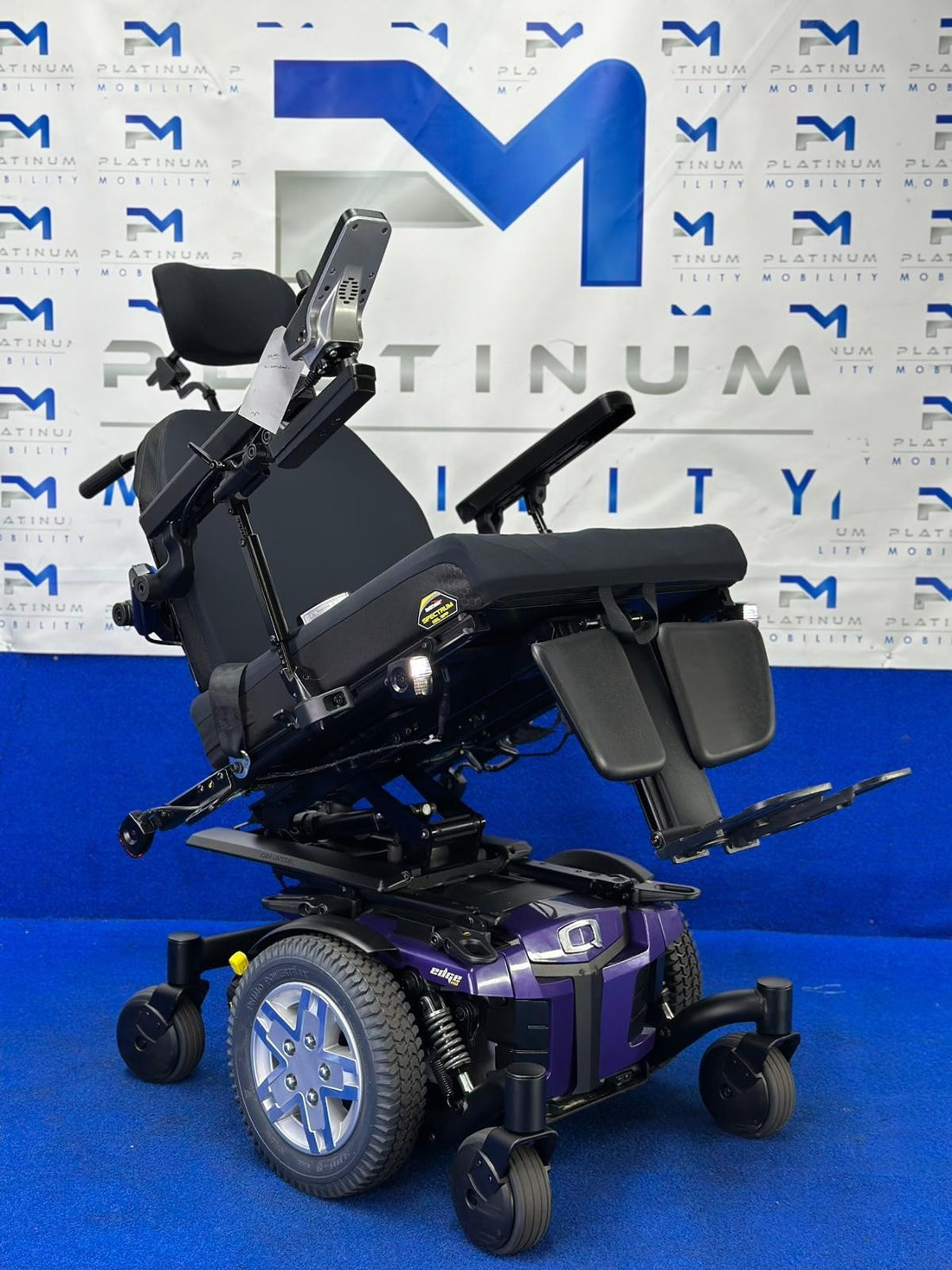 Pride Quantum Q6 Edge 2.0 HD Powerchair – 5mph Electric Wheelchair (1154)
