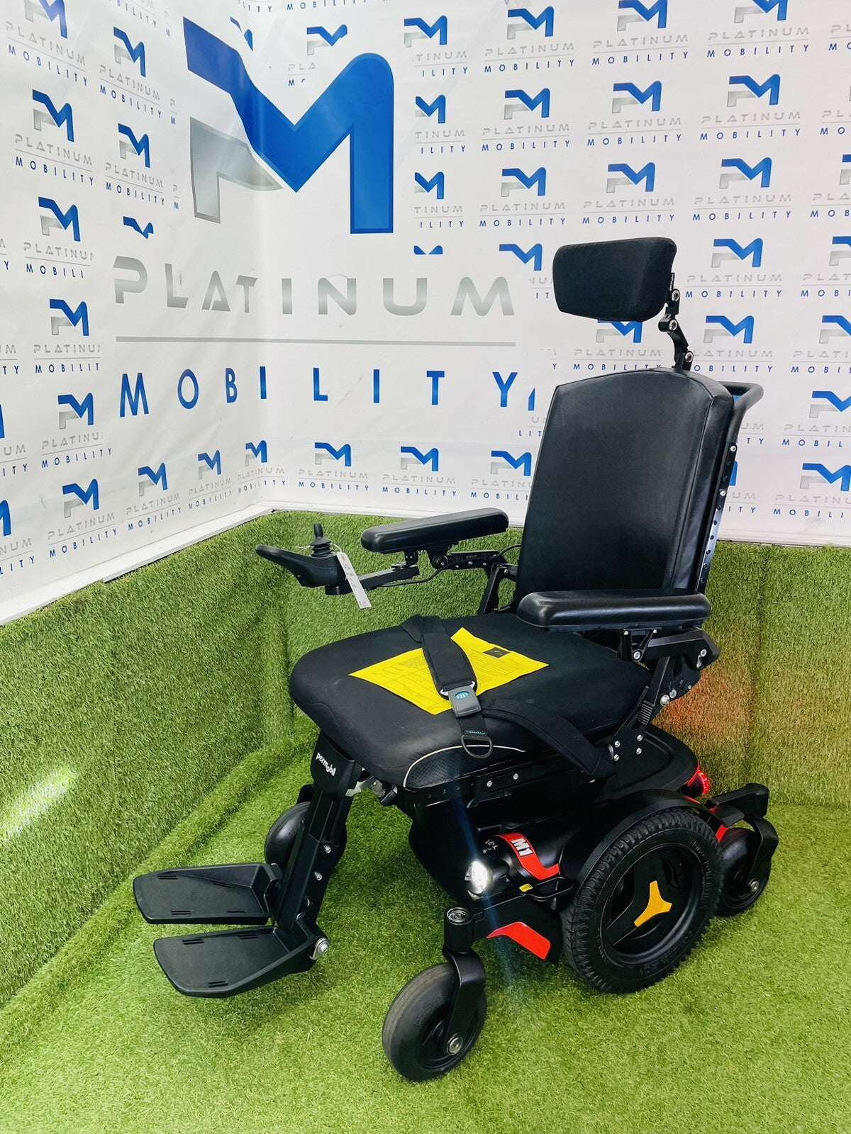 2023 PERMOBIL M1 MWD 5 MPH ELECTRIC WHEELCHAIR POWERCHAIR MOBILITY SCOOTER