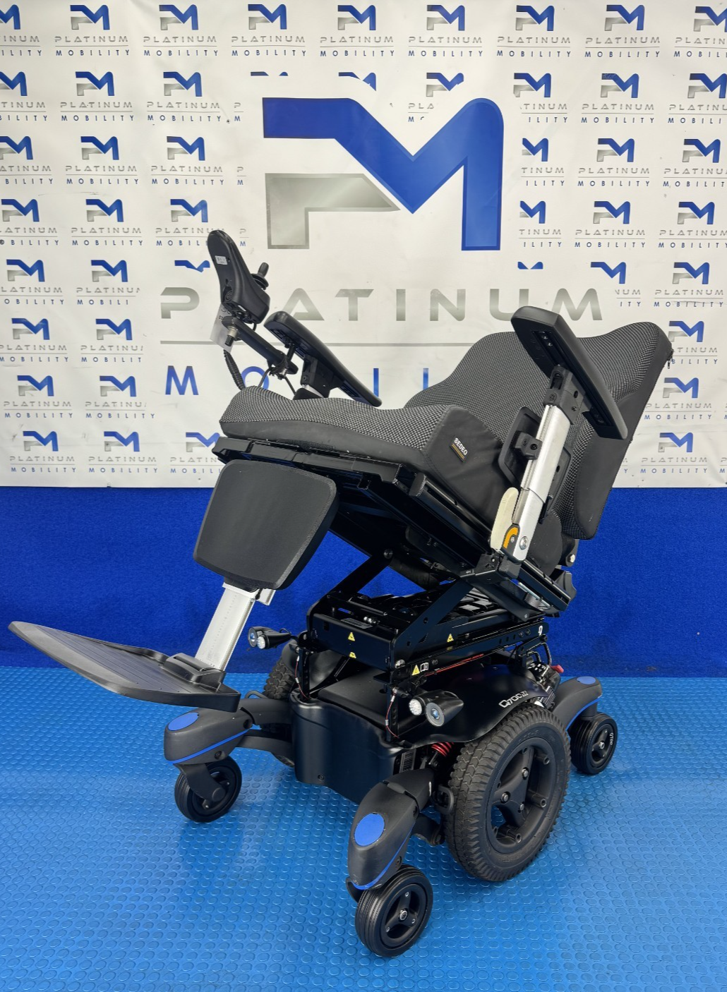 Sunrise Quickie Q700 M Powerchair – 6mph Riser Tilt Electric Wheelchair 2845