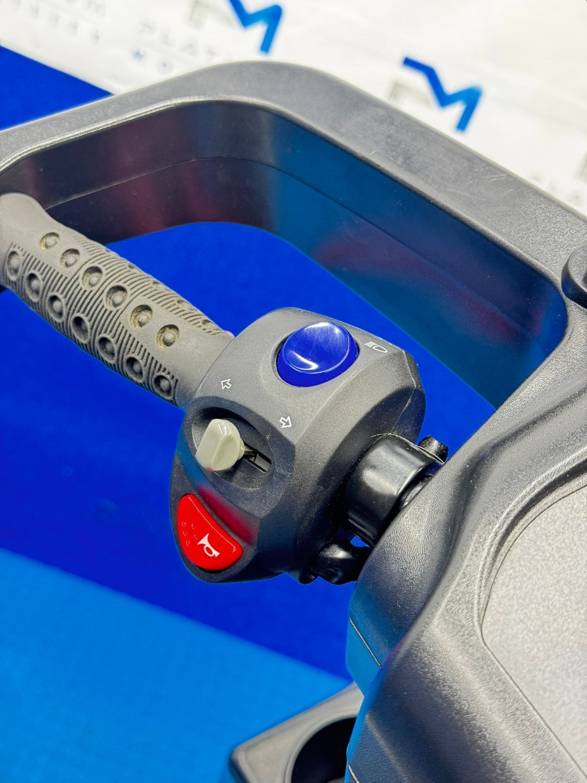 2022 TGA Breeze S4 8MPH All Terrain Mobility Scooter Immaculate Condition 1924