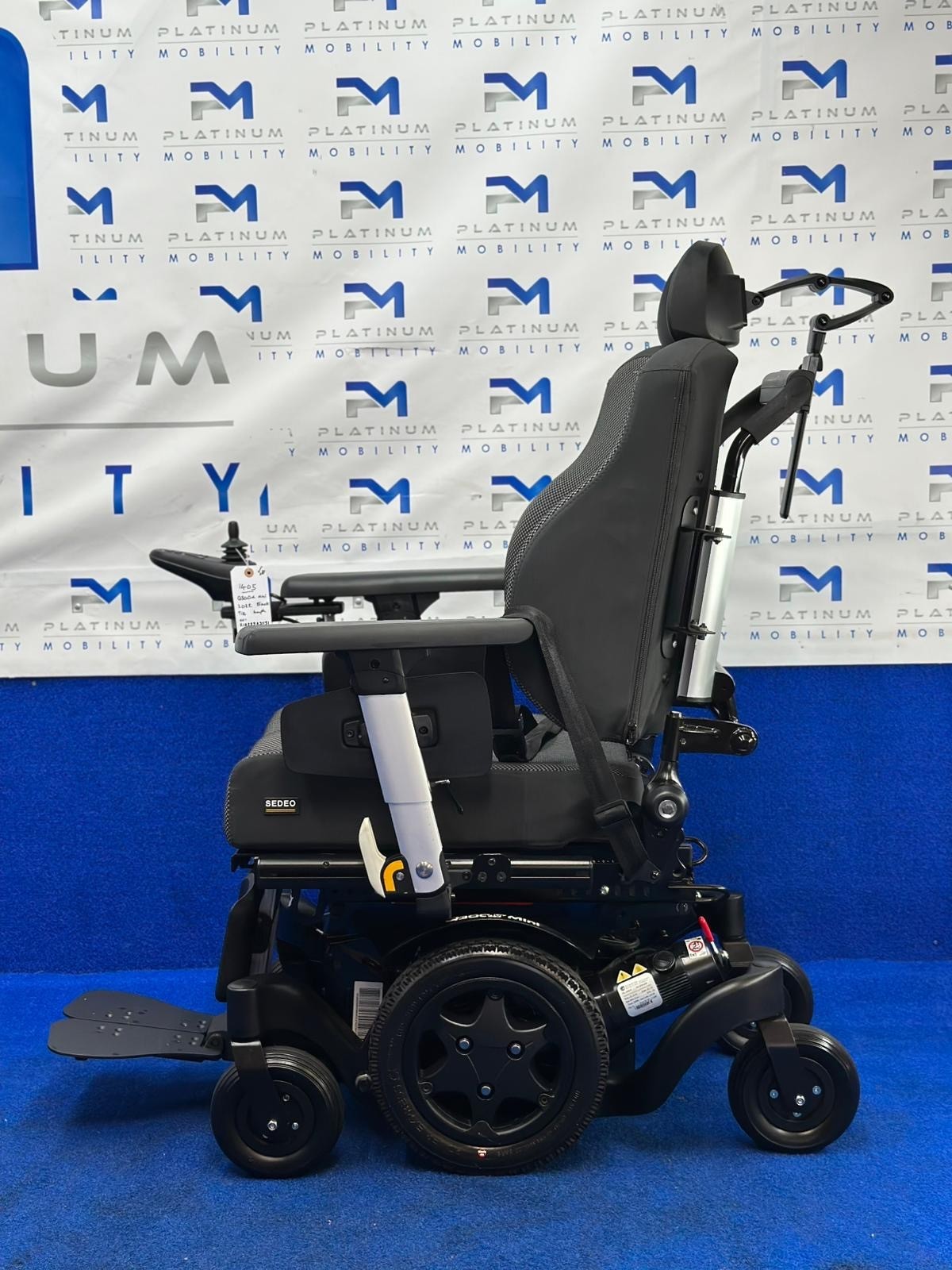 Quickie Q300 Mini Powerchair – 4mph Tilt Electric Wheelchair by Sunrise (1405)