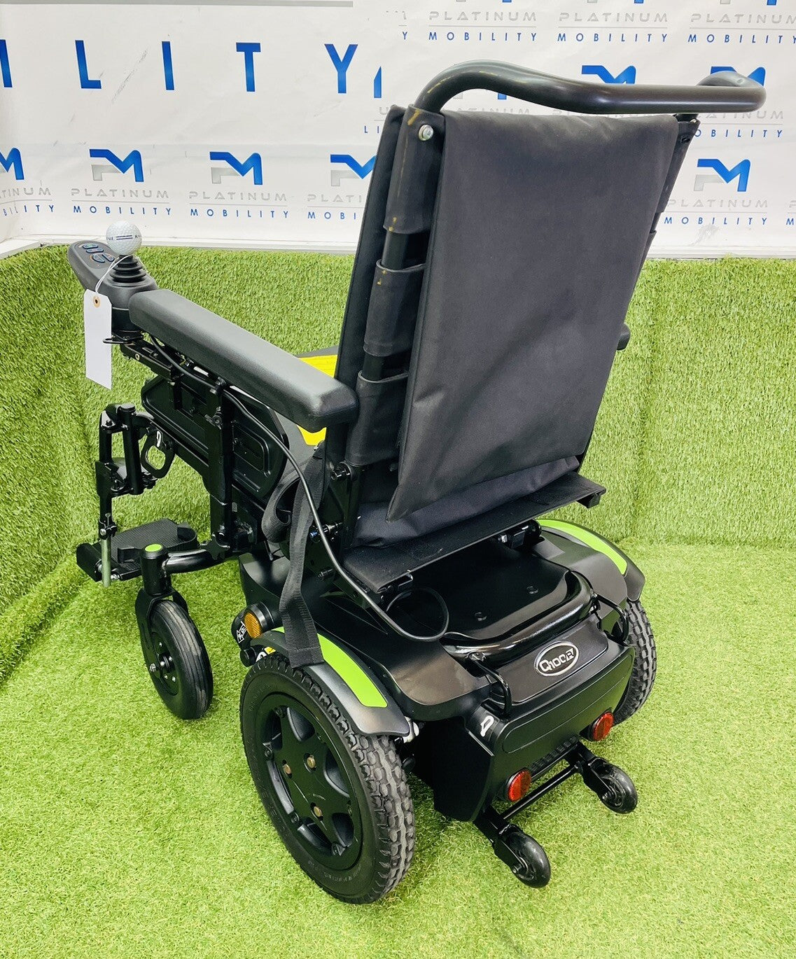 Powerchair Quickie Q100R Compact Indoor Outdoor Sunrise Medical Comfy Mid Wheel