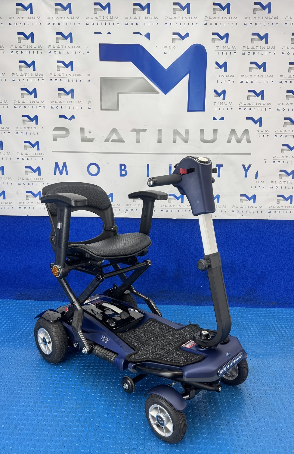 TGA Minimo AutoFold Mobility Scooter 4mph Auto Folding Air Tyres 2436