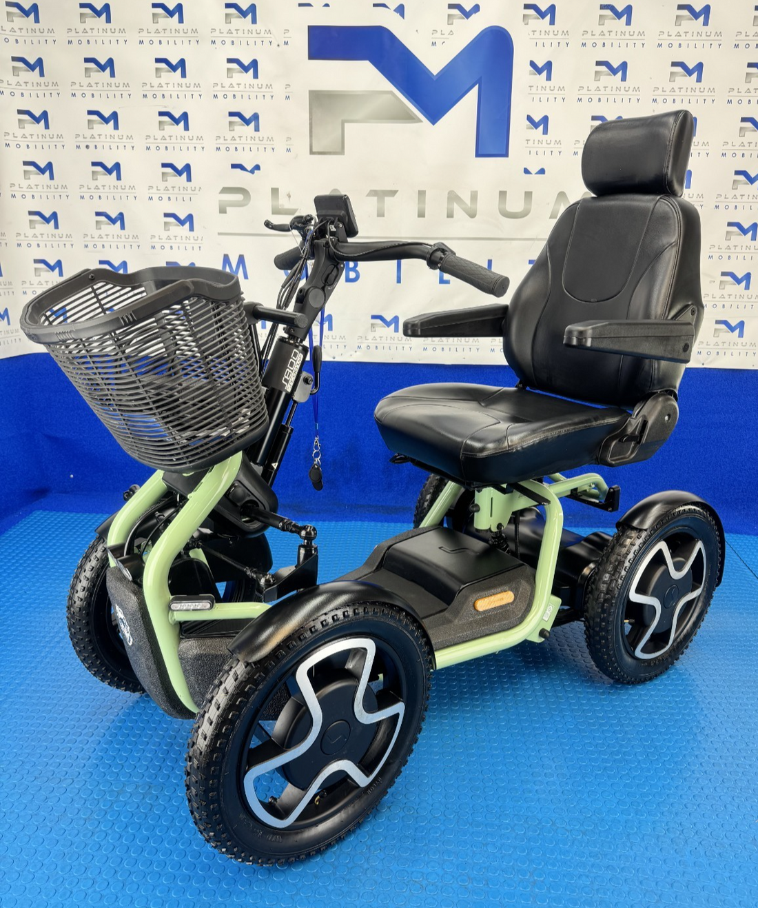 Sunrise S800 Scoozy 8mph All Terrain Electric Mobility Scooter 2303