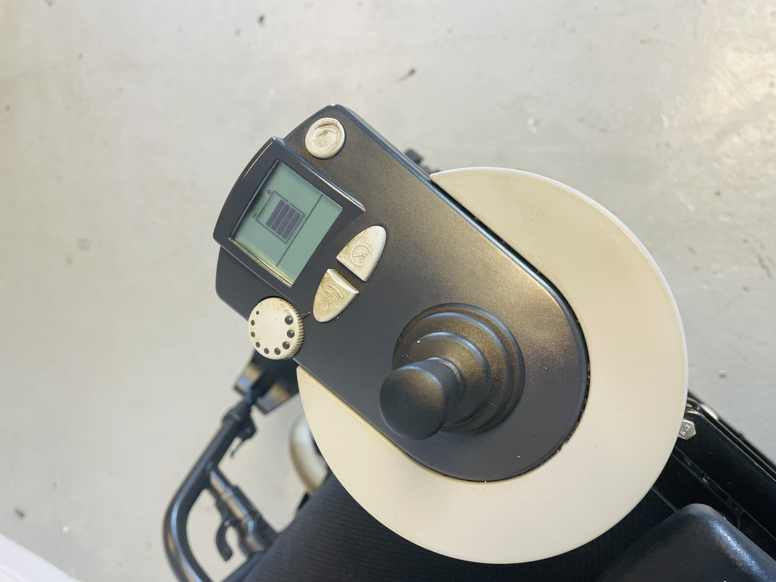 Alber Esprit Action 4NG Electric Collapsable Lightweight Powerchair Wheelchair