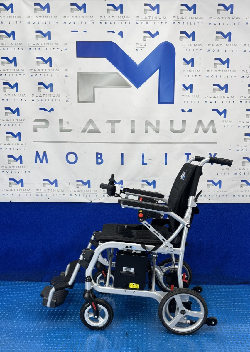 MONARCH AIR PRO LIGHTWEIGHT FOLDING POWERCHAIR 12.5KG TRAVEL 2486