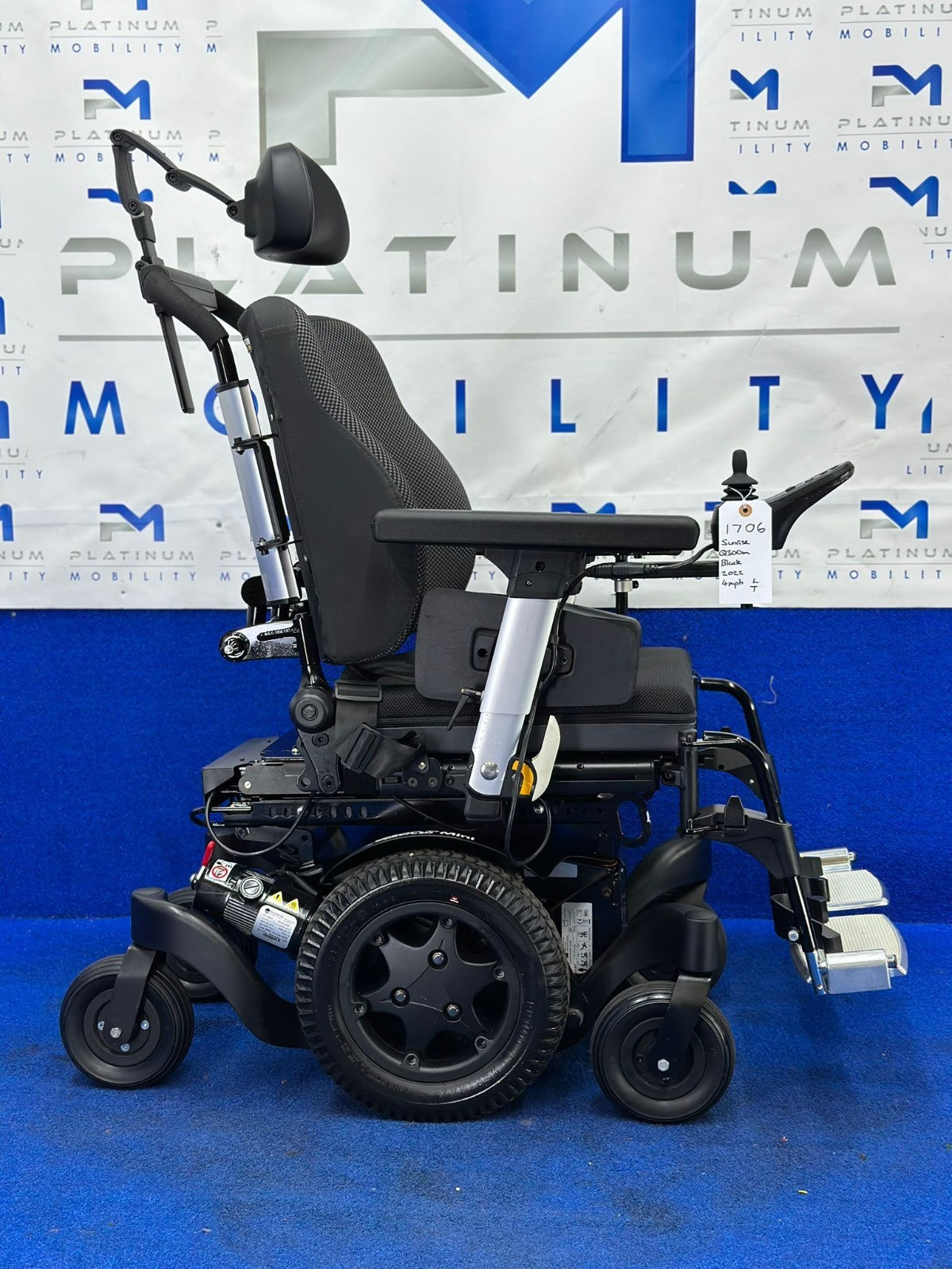 Quickie Q300M Mini Powerchair 4 mph Riser Electric Wheelchair by Sunrise (1706)